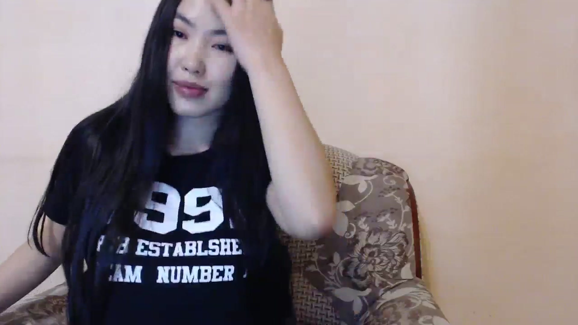 Gallery image thumbnail from Leya_Min's myfreecams stream on, 01/08/2024, 09:45 image 5 of 20