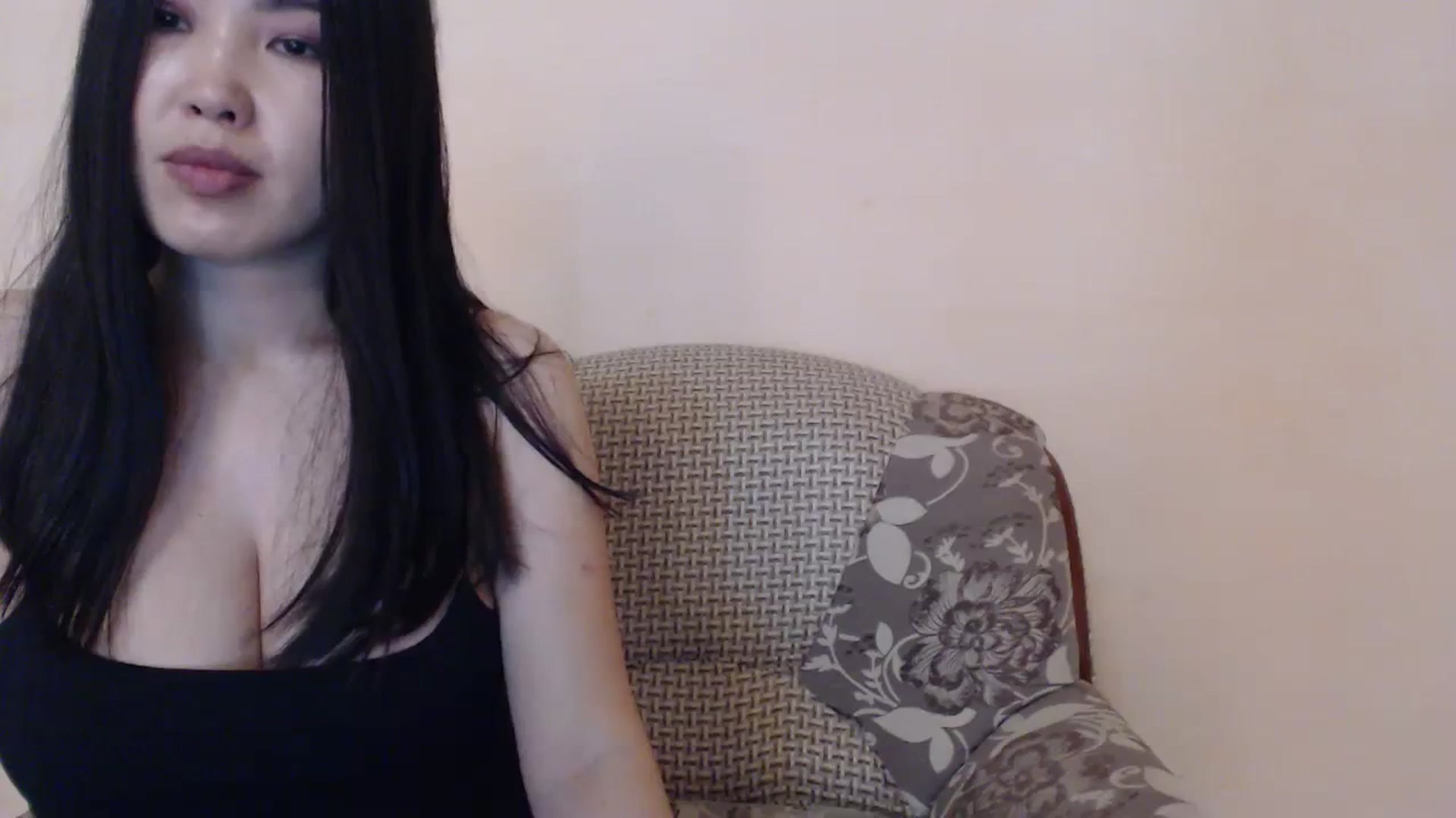 Gallery image thumbnail from Leya_Min's myfreecams stream on, 03/05/2024, 10:03 image 16 of 20