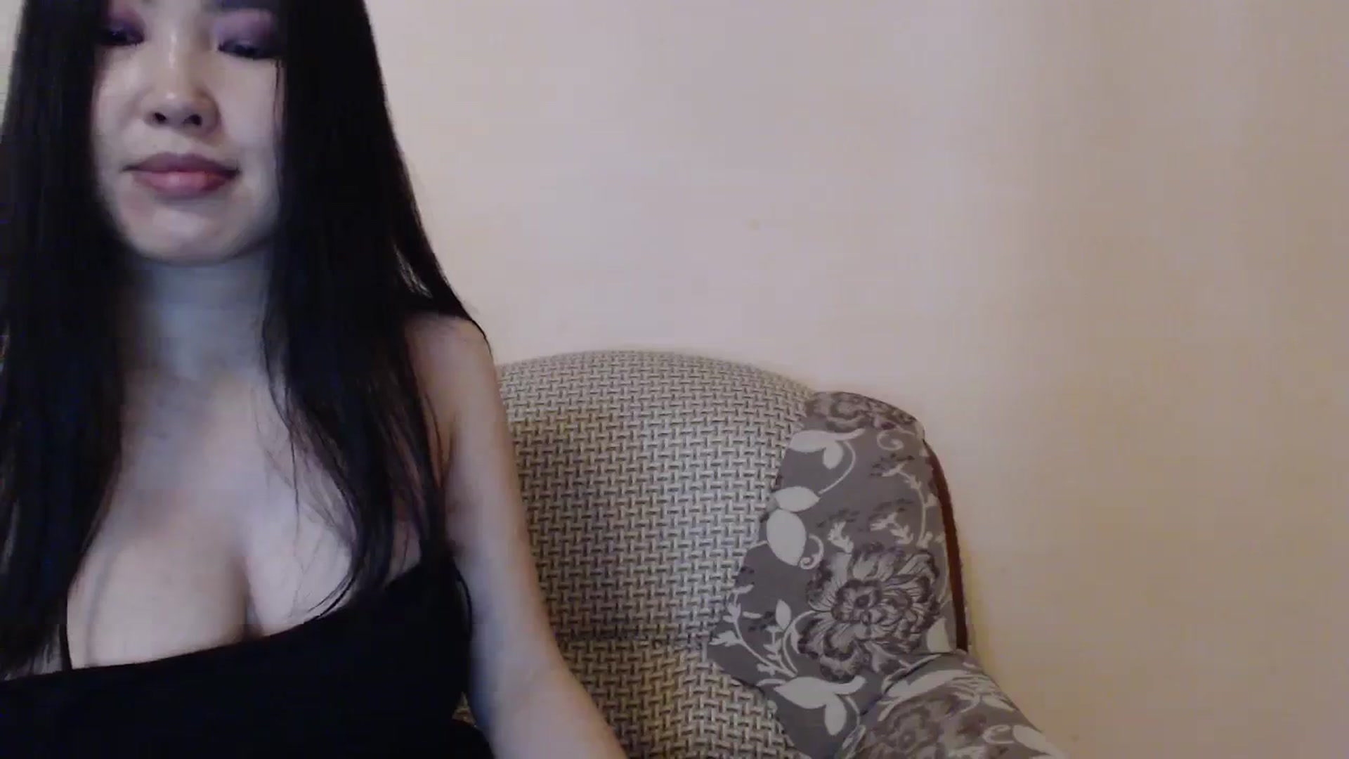 Gallery image thumbnail from Leya_Min's myfreecams stream on, 03/06/2024, 11:00 image 14 of 20