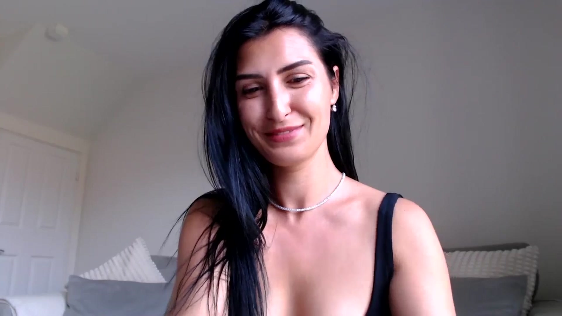 Gallery image thumbnail from Leyla2's myfreecams stream on, 07/30/2024, 10:16 image 9 of 20