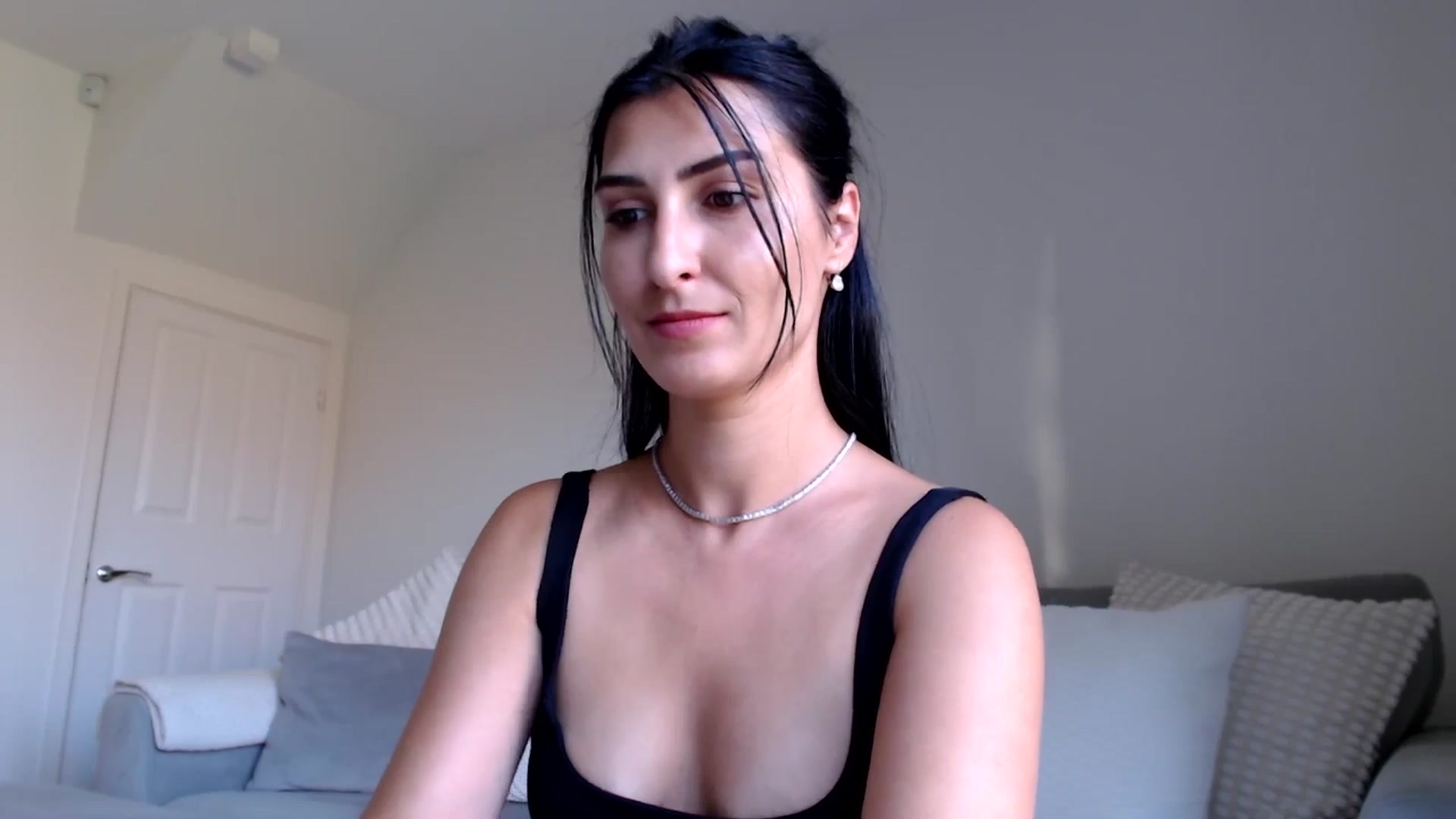 Gallery image thumbnail from Leyla2's myfreecams stream on, 07/30/2024, 13:03 image 16 of 20