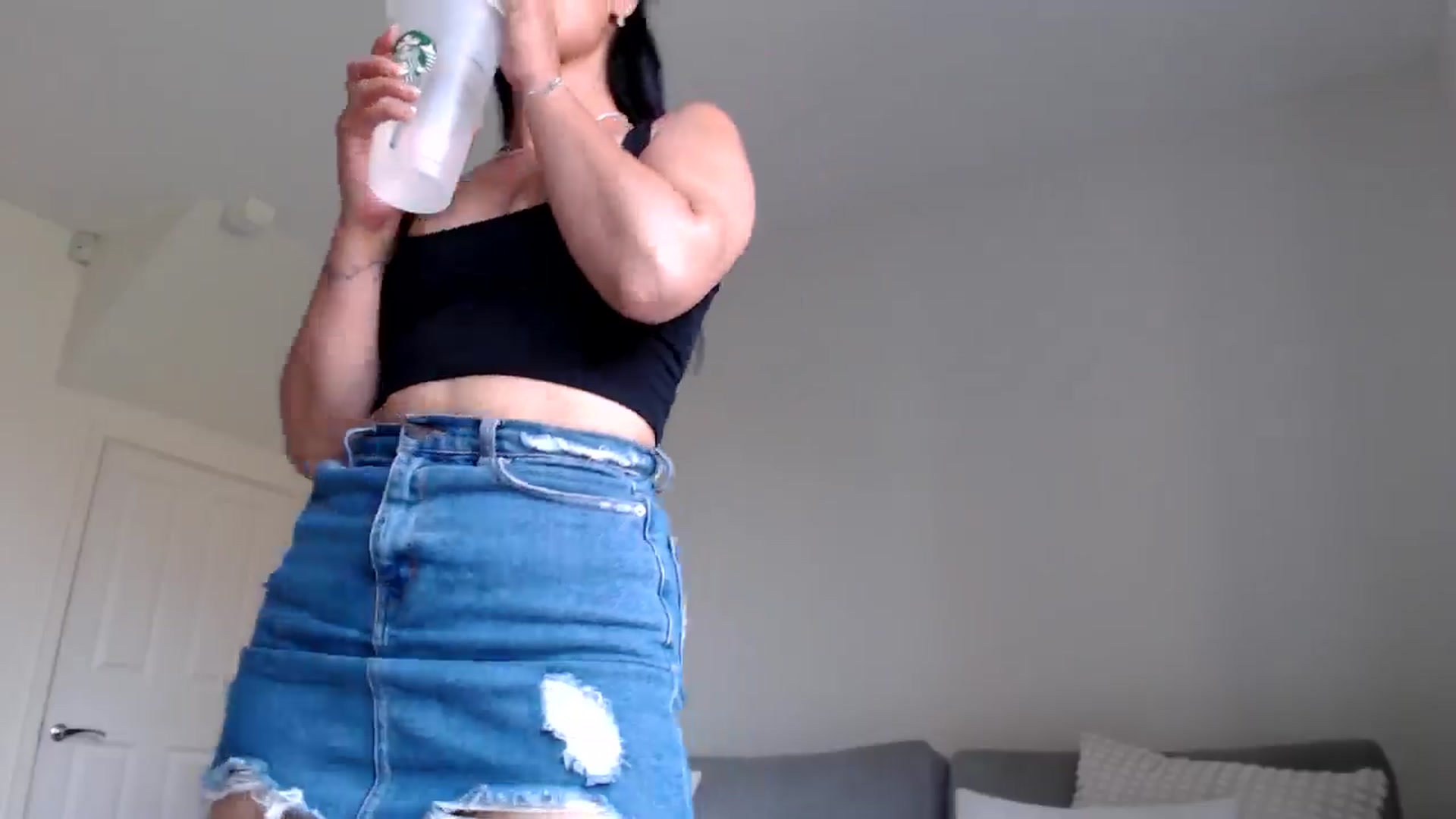Gallery image thumbnail from Leyla2's myfreecams stream on, 07/30/2024, 14:56 image 18 of 20