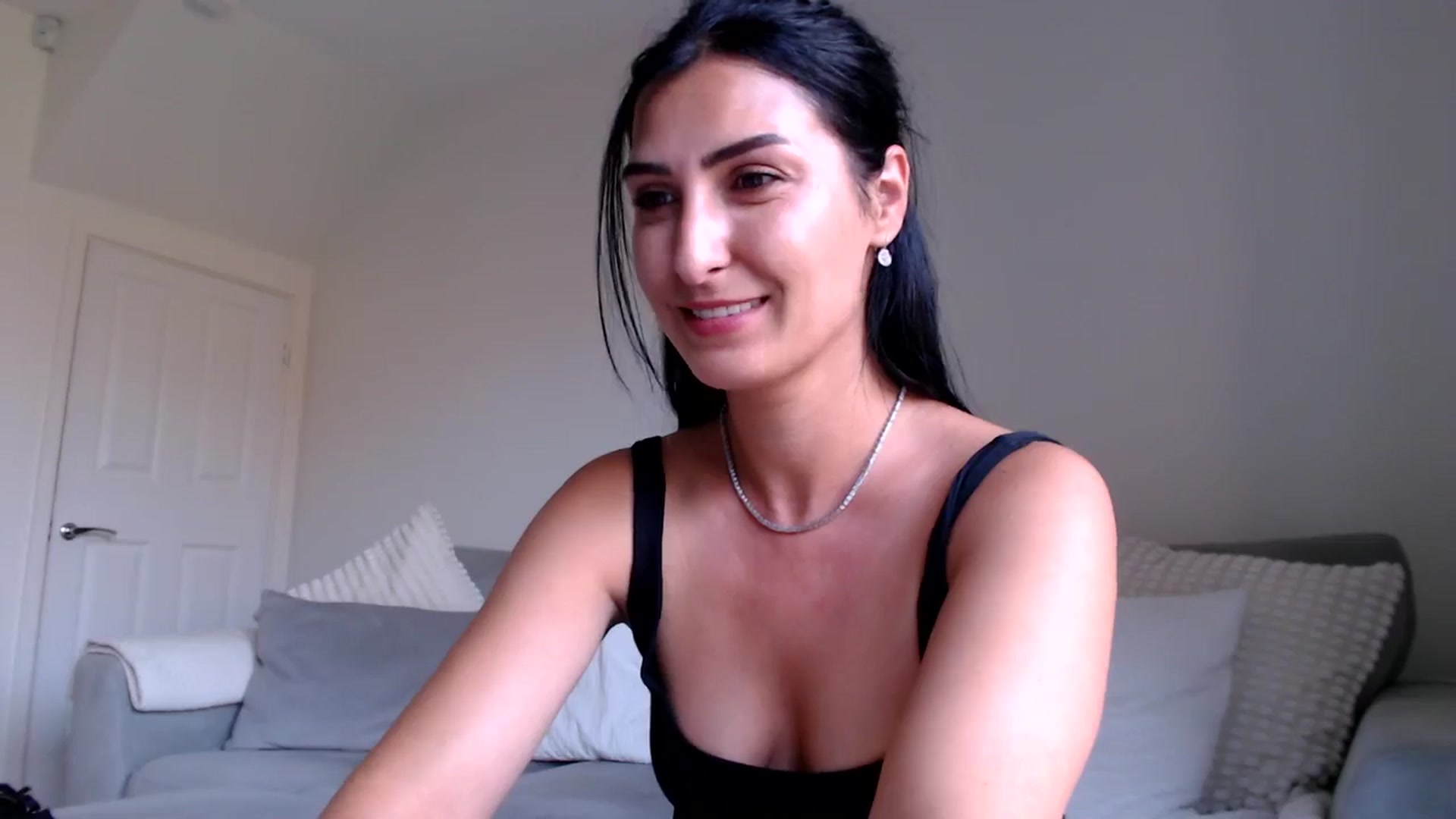 Gallery image thumbnail from Leyla2's myfreecams stream on, 07/30/2024, 14:56 image 19 of 20