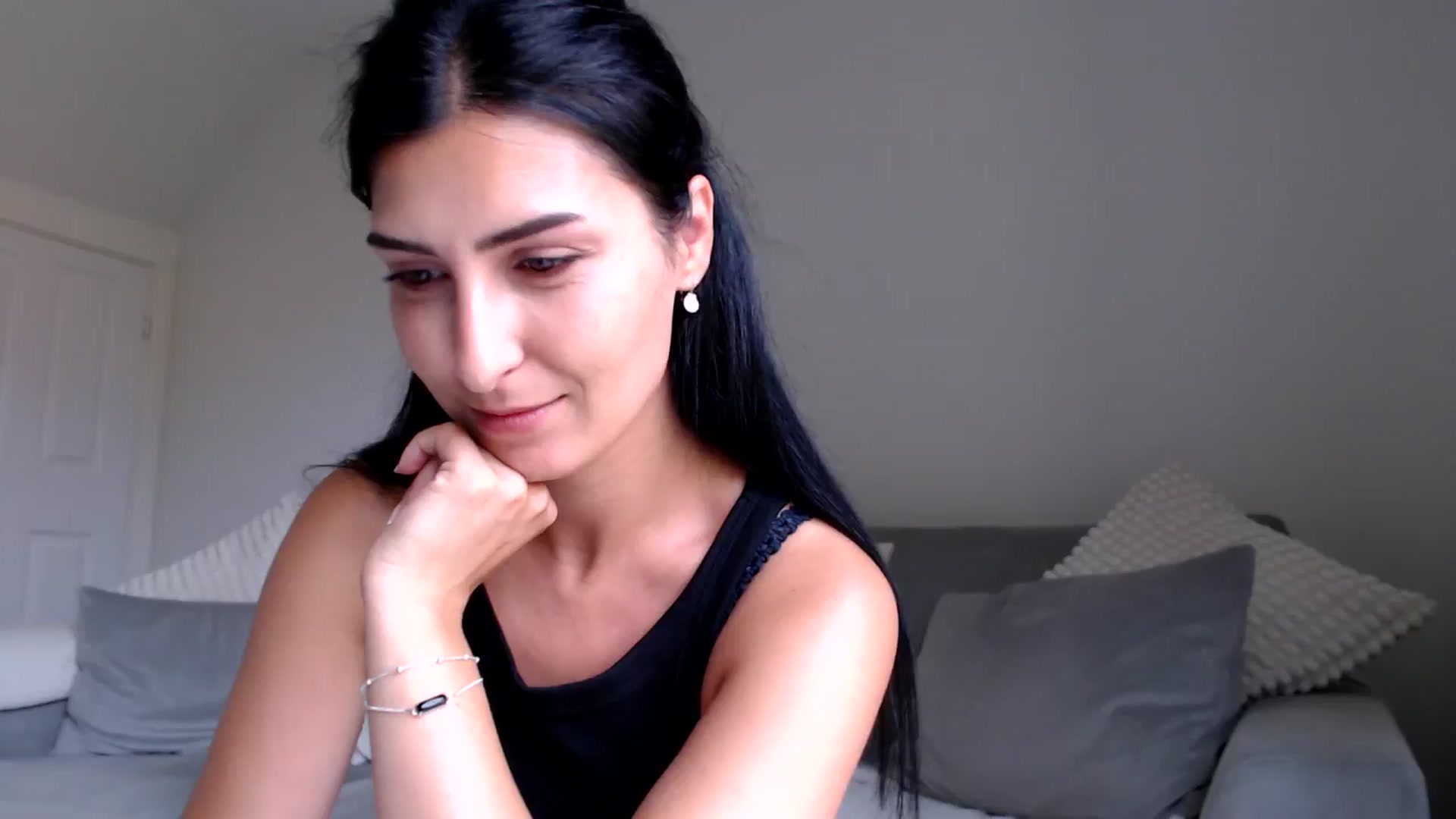 Gallery image thumbnail from Leyla2's myfreecams stream on, 07/31/2024, 10:24 image 9 of 20