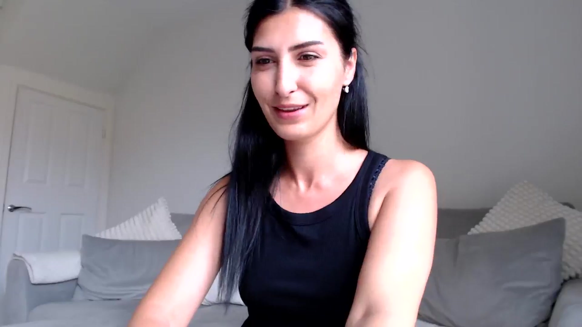 Gallery image thumbnail from Leyla2's myfreecams stream on, 07/31/2024, 10:24 image 11 of 20