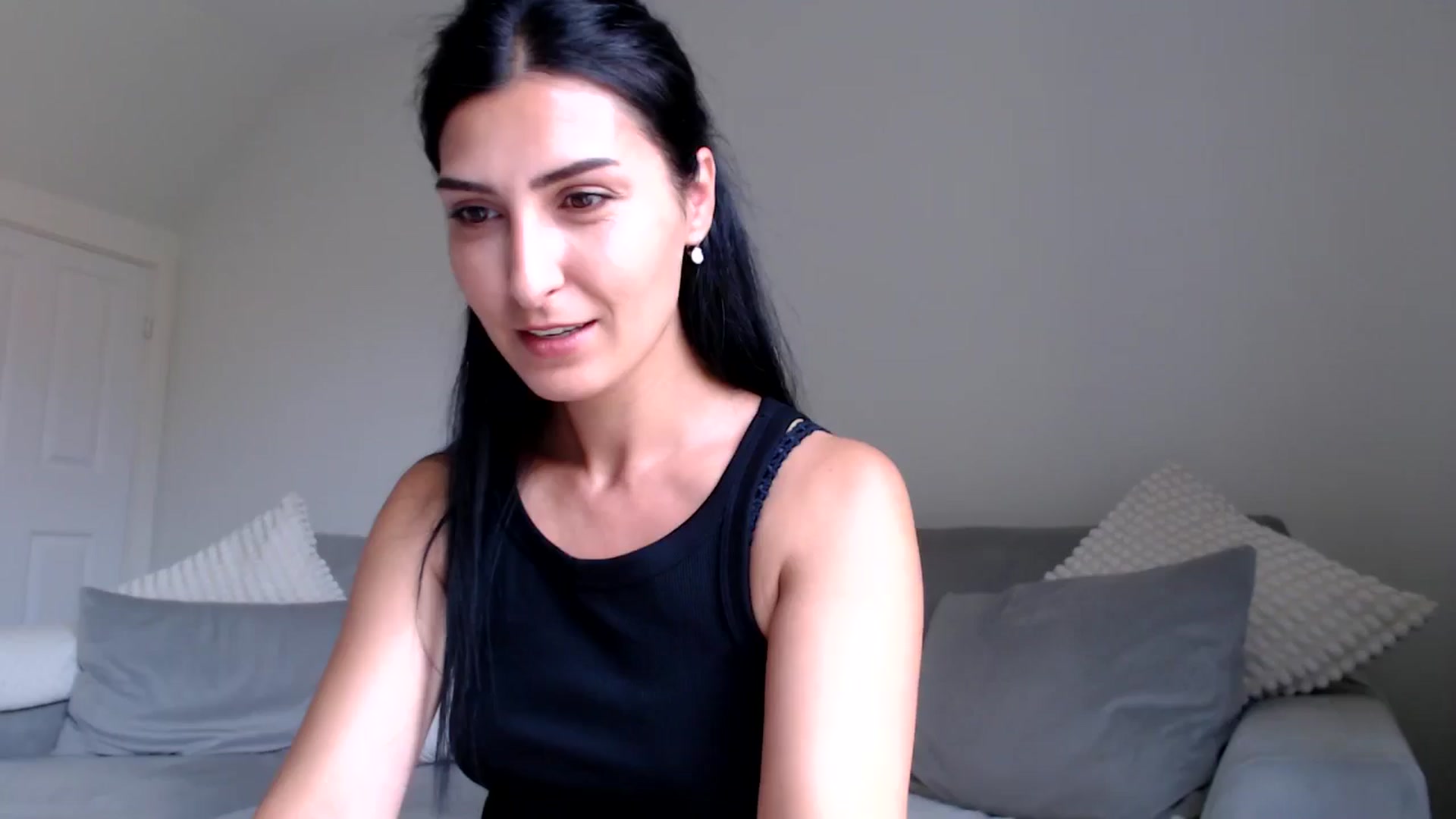 Gallery image thumbnail from Leyla2's myfreecams stream on, 07/31/2024, 10:24 image 5 of 20