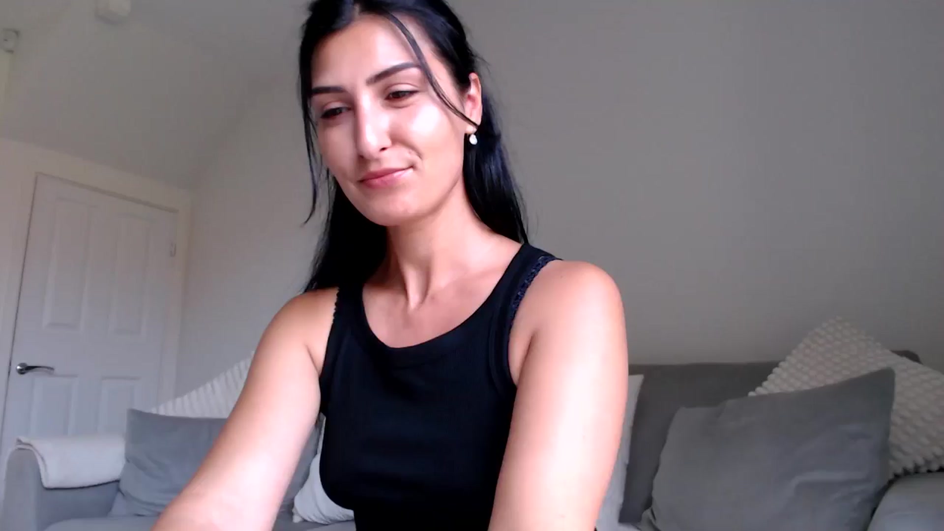 Gallery image thumbnail from Leyla2's myfreecams stream on, 07/31/2024, 10:24 image 2 of 20