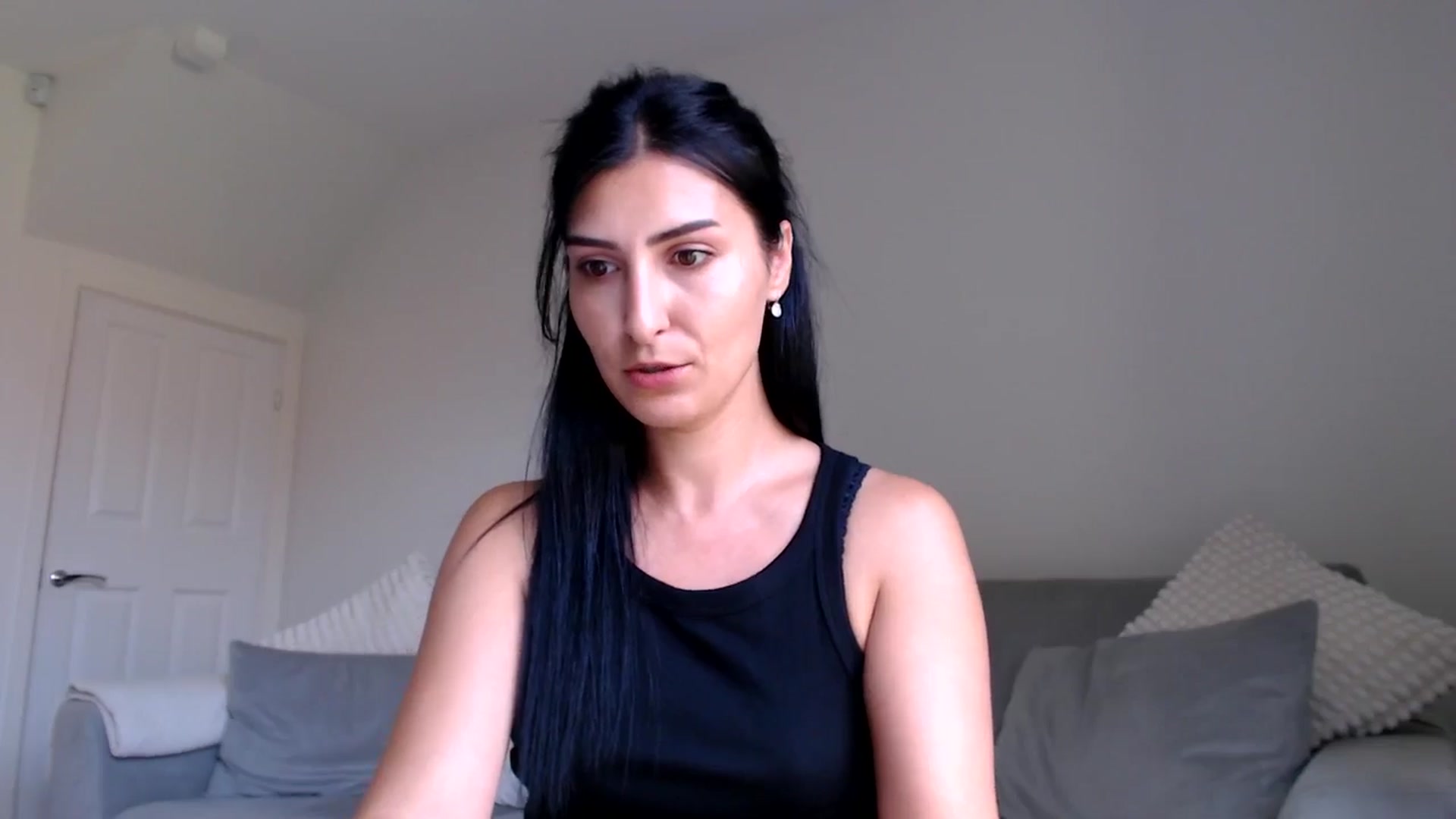 Gallery image thumbnail from Leyla2's myfreecams stream on, 07/31/2024, 10:24 image 19 of 20