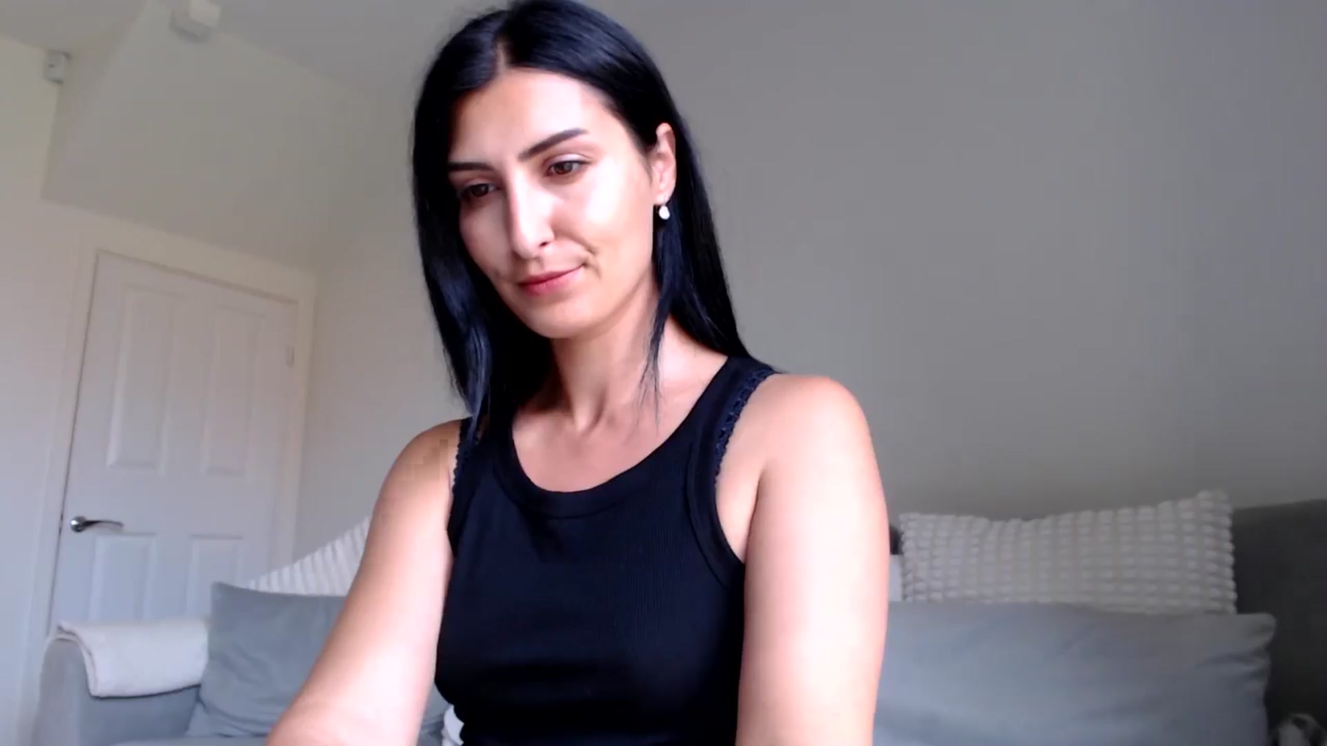 Gallery image thumbnail from Leyla2's myfreecams stream on, 07/31/2024, 11:31 image 9 of 20