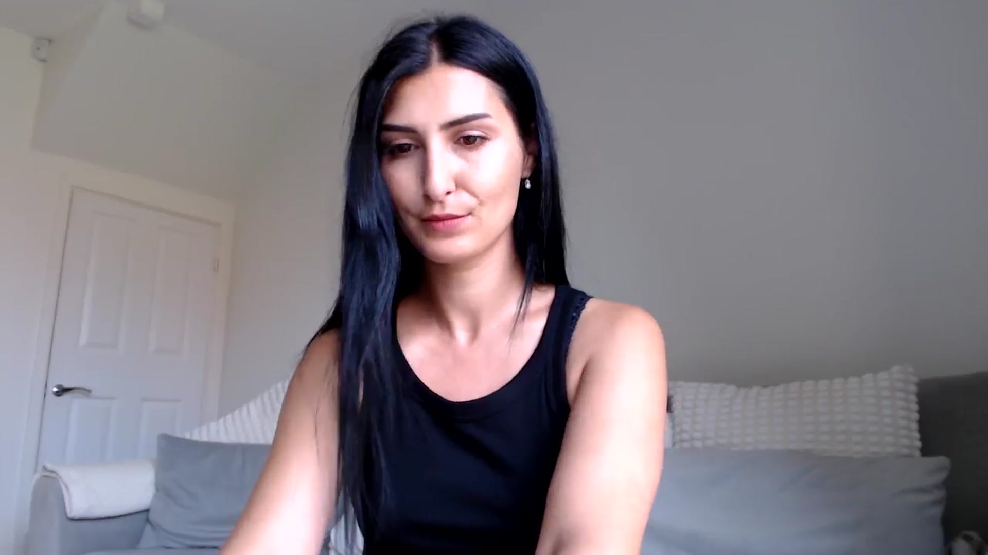 Gallery image thumbnail from Leyla2's myfreecams stream on, 07/31/2024, 11:31 image 8 of 20