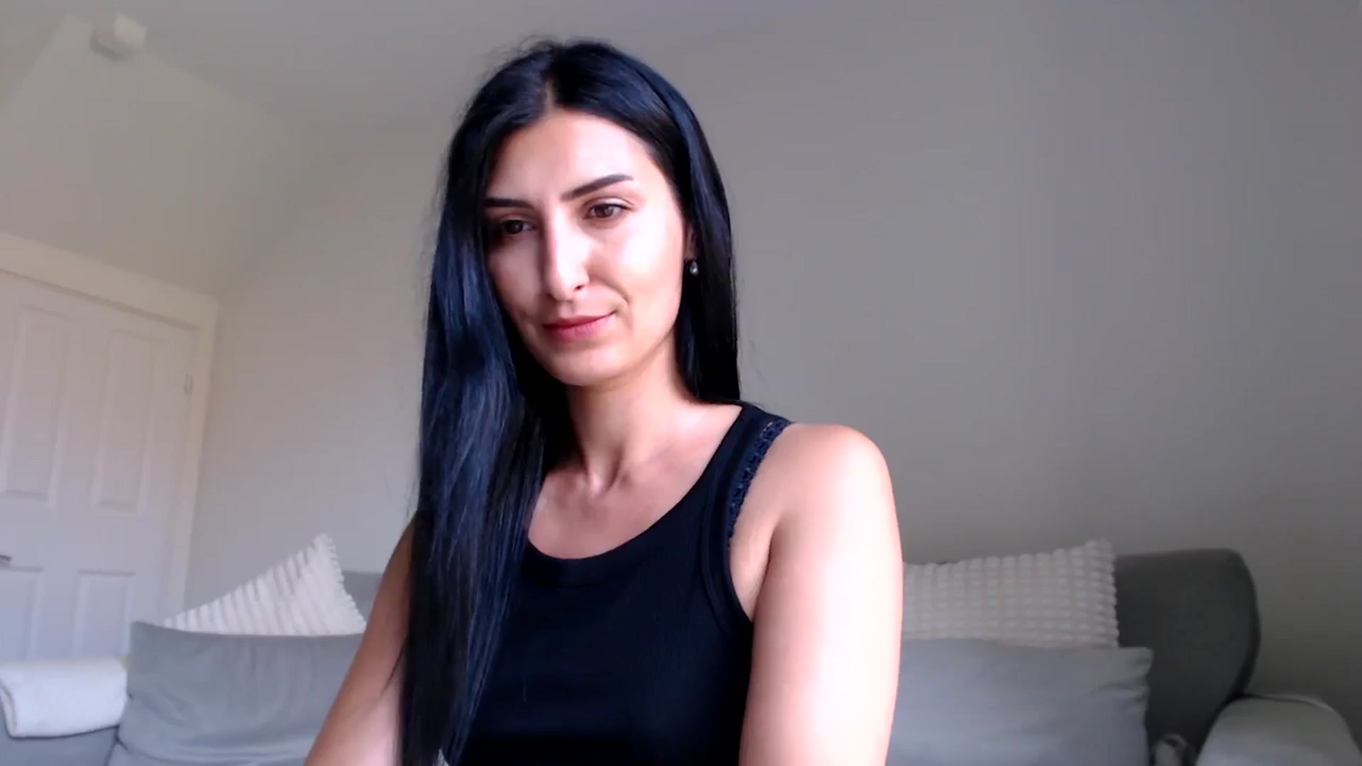 Gallery image thumbnail from Leyla2's myfreecams stream on, 07/31/2024, 11:31 image 16 of 20