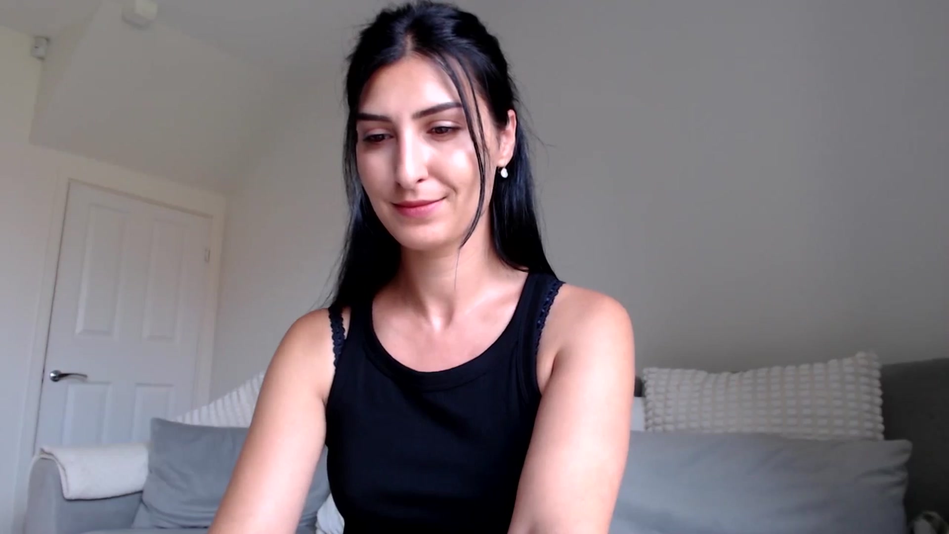 Gallery image thumbnail from Leyla2's myfreecams stream on, 07/31/2024, 11:31 image 4 of 20