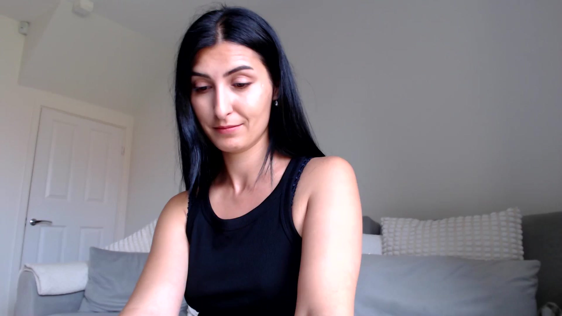 Gallery image thumbnail from Leyla2's myfreecams stream on, 07/31/2024, 11:31 image 10 of 20
