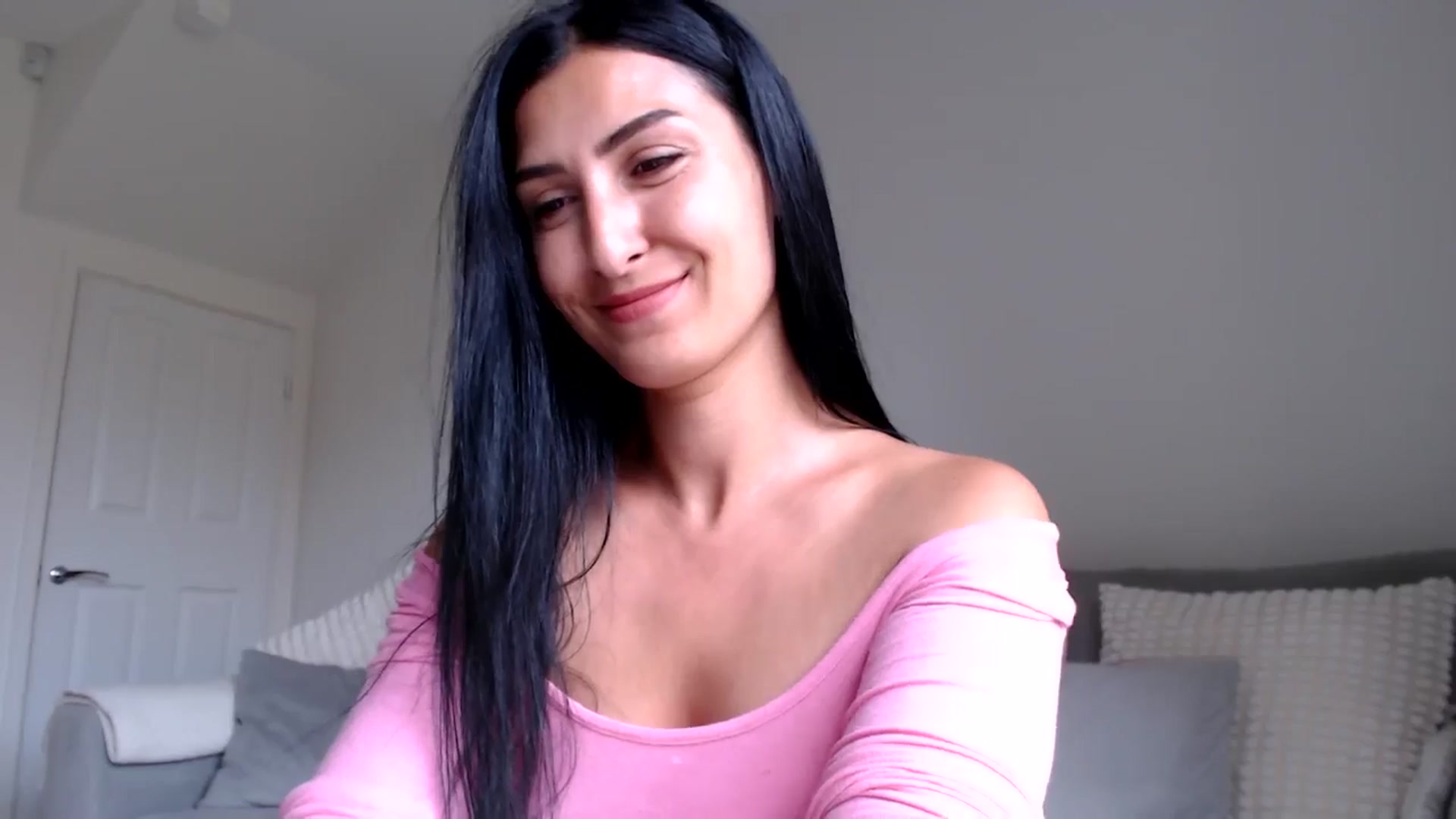 Gallery image thumbnail from Leyla2's myfreecams stream on, 08/01/2024, 10:44 image 20 of 20