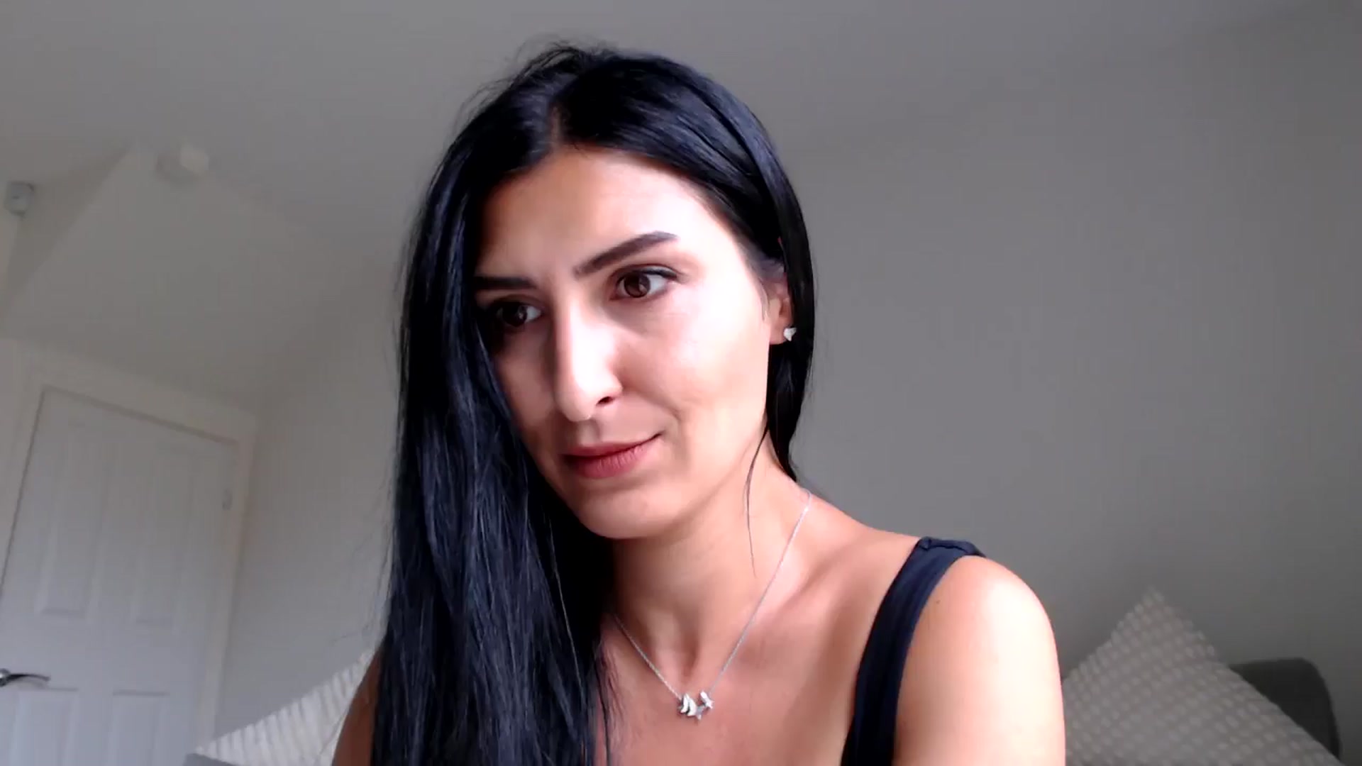Gallery image thumbnail from Leyla2's myfreecams stream on, 08/01/2024, 13:08 image 1 of 20