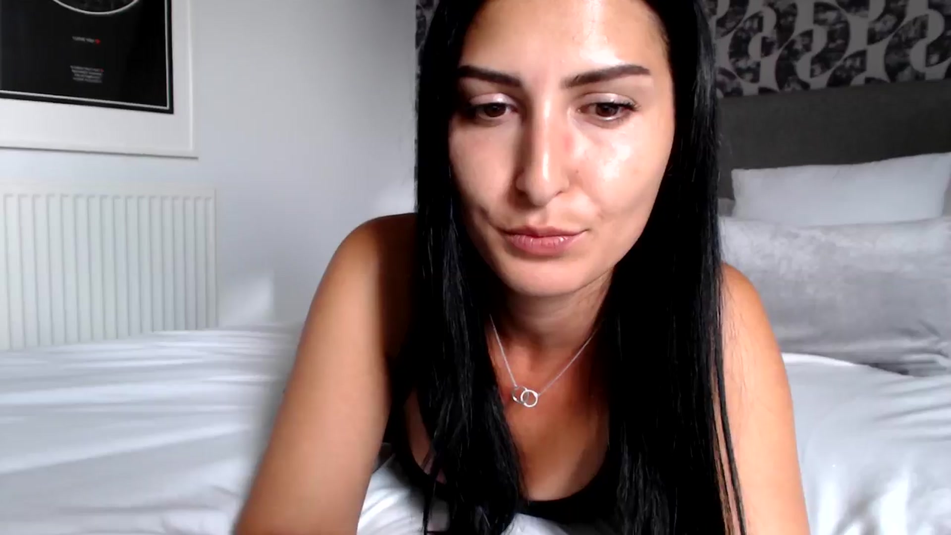 Gallery image thumbnail from Leyla2's myfreecams stream on, 08/29/2024, 13:37 image 13 of 20