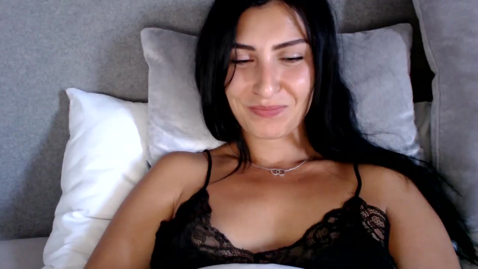 Gallery image thumbnail from Leyla2's myfreecams stream on, 08/30/2024, 08:32 image 2 of 20