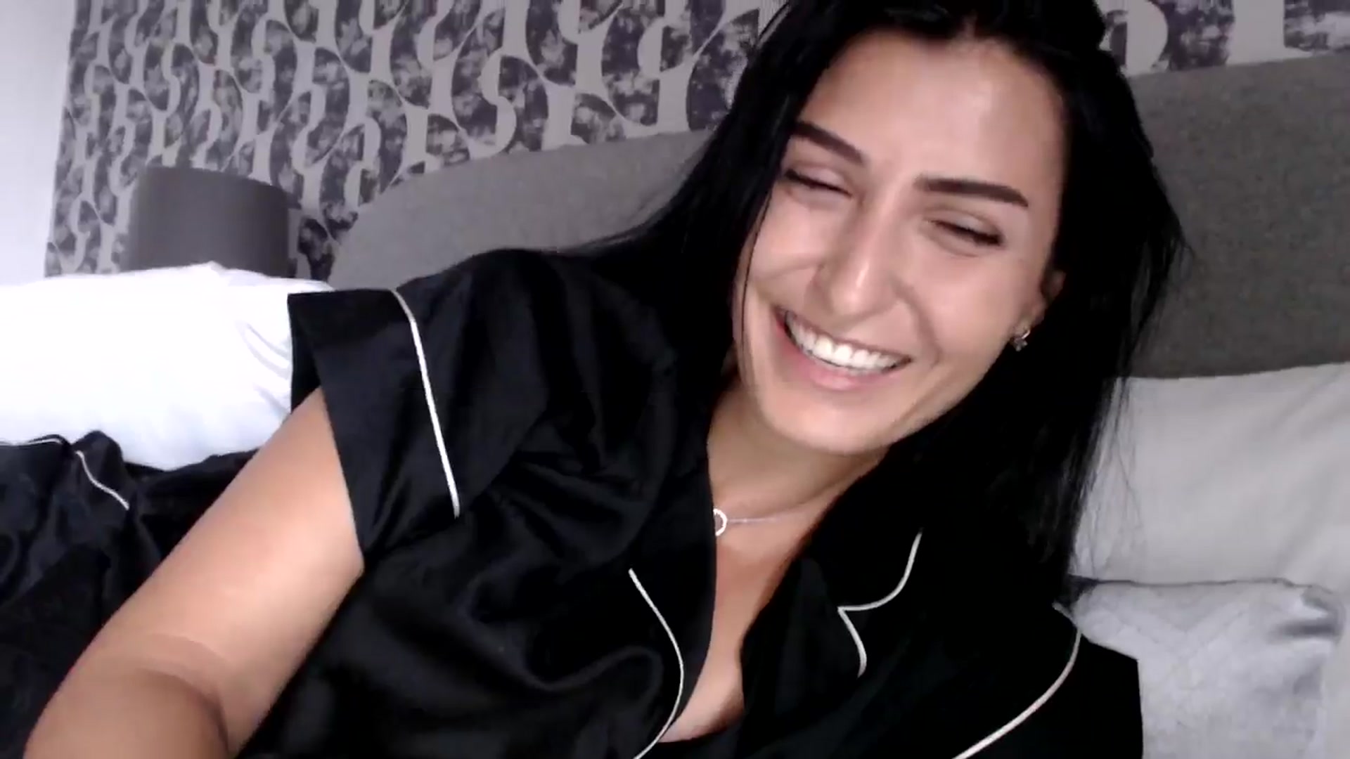 Gallery image thumbnail from Leyla2's myfreecams stream on, 09/02/2024, 09:25 image 18 of 20