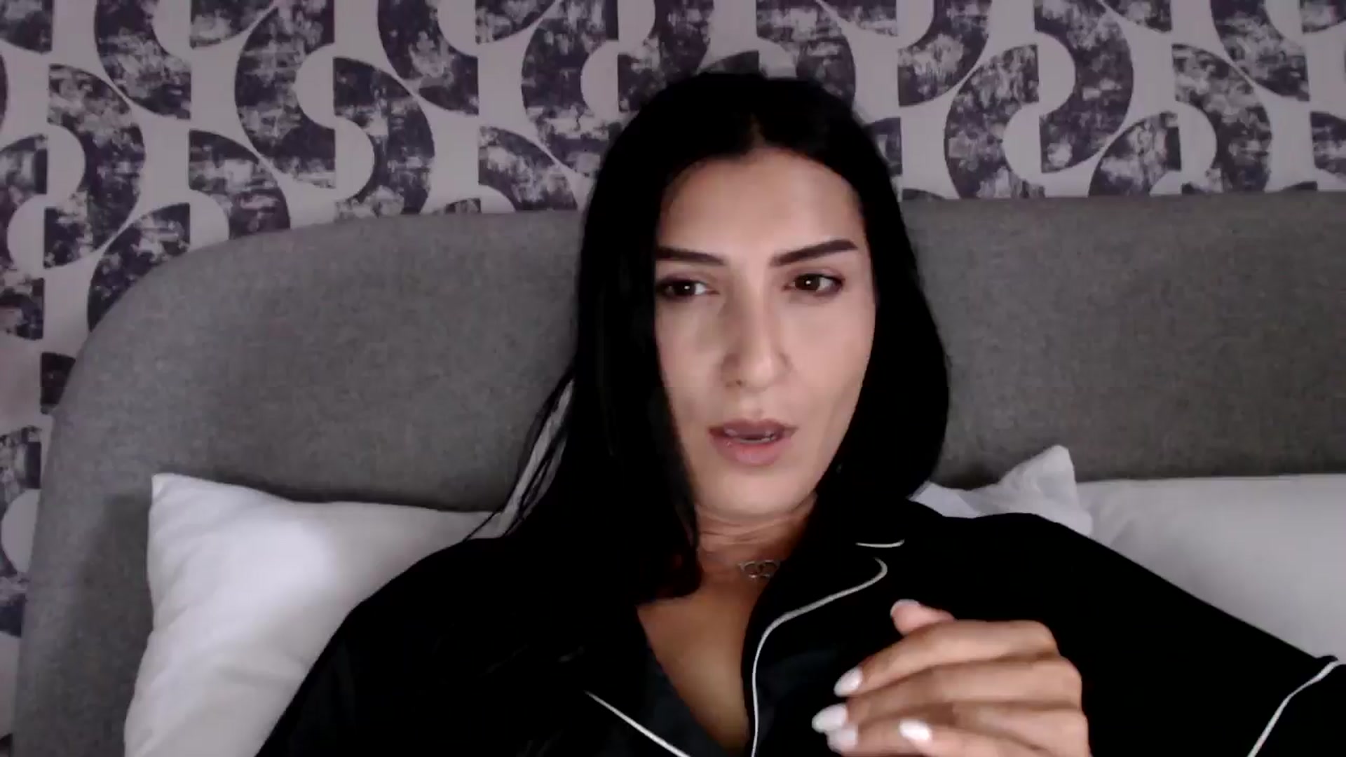 Gallery image thumbnail from Leyla2's myfreecams stream on, 09/02/2024, 09:25 image 3 of 20