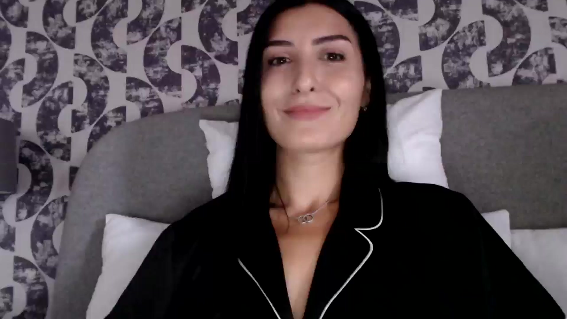 Gallery image thumbnail from Leyla2's myfreecams stream on, 09/02/2024, 10:01 image 8 of 20