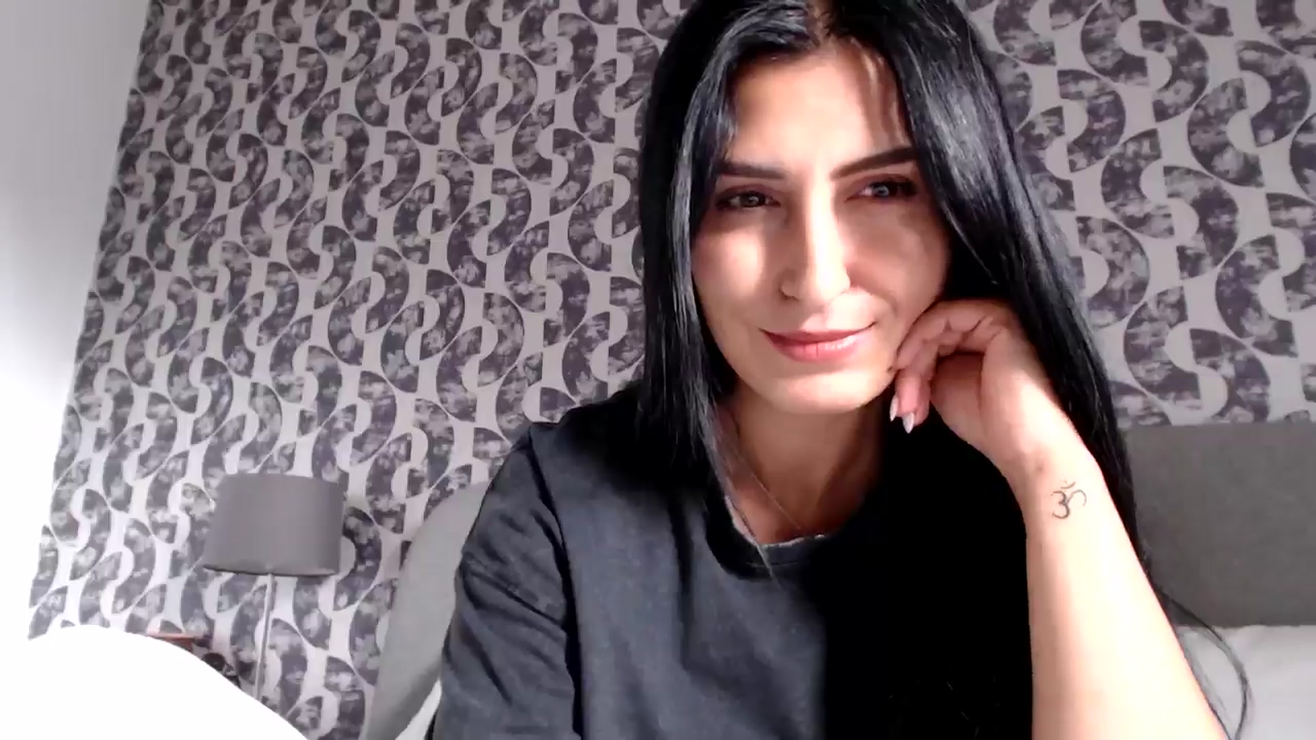 Gallery image thumbnail from Leyla2's myfreecams stream on, 09/03/2024, 13:58 image 12 of 20