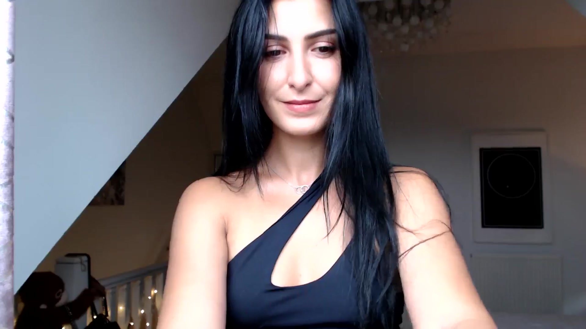 Gallery image thumbnail from Leyla2's myfreecams stream on, 09/05/2024, 08:50 image 7 of 20