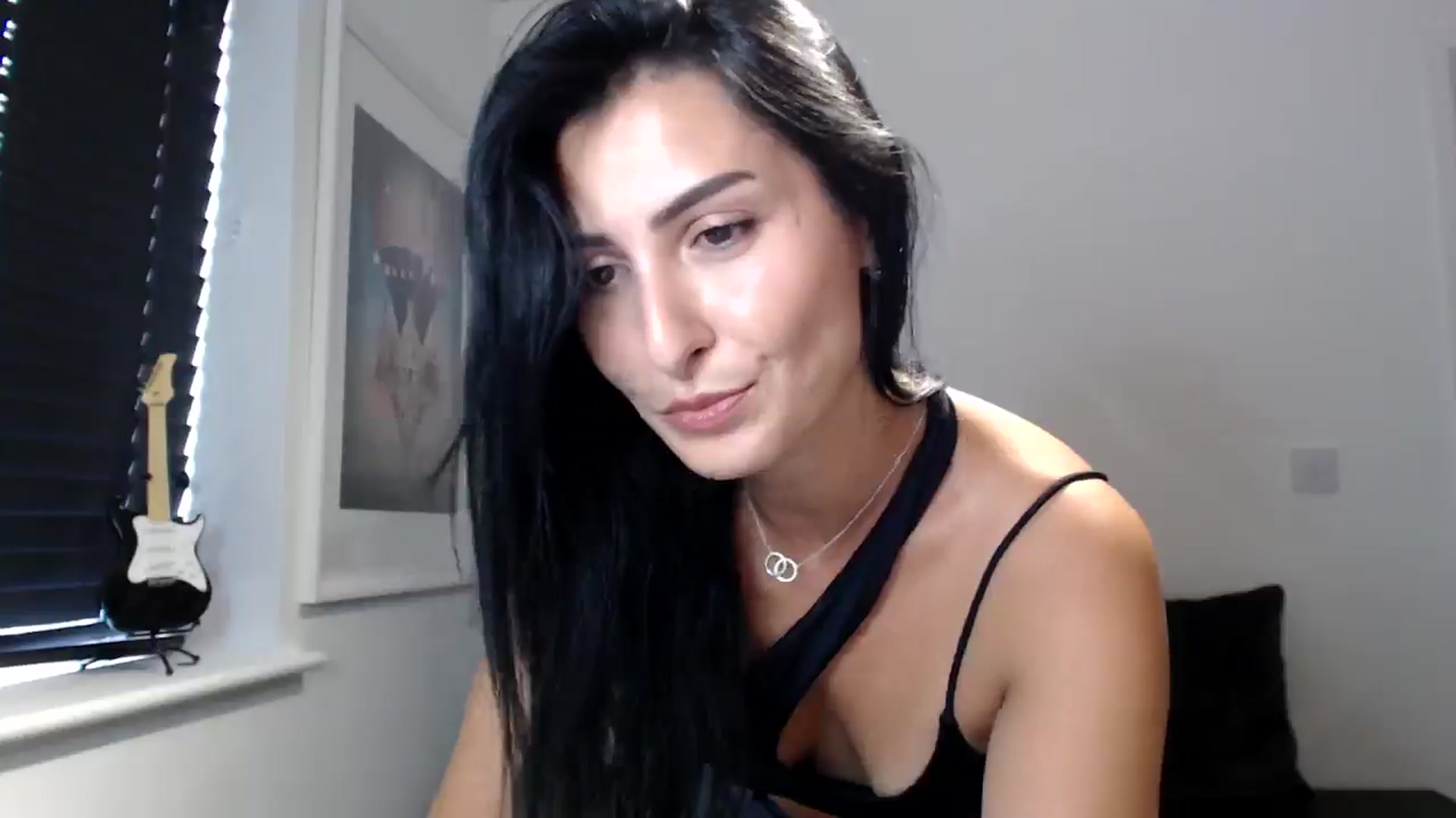 Gallery image thumbnail from Leyla2's myfreecams stream on, 09/05/2024, 10:19 image 14 of 20