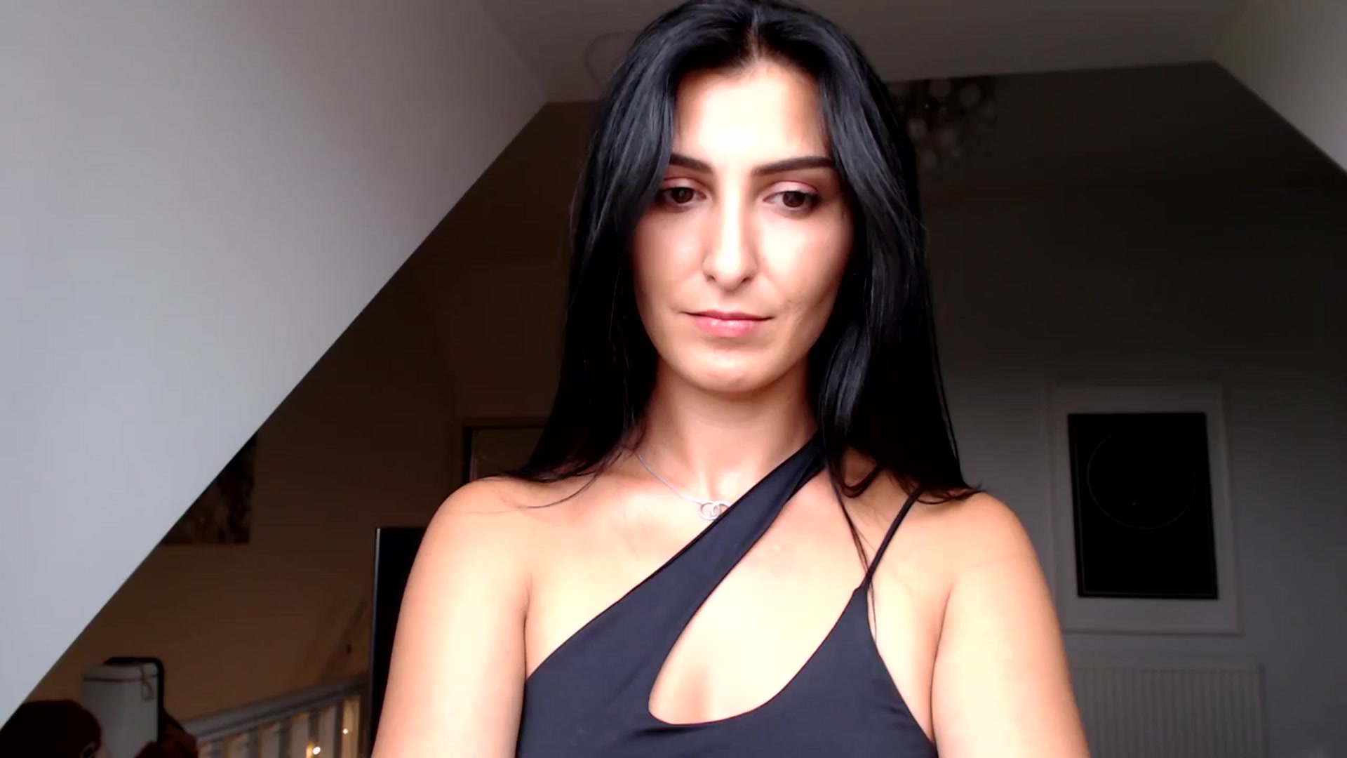 Gallery image thumbnail from Leyla2's myfreecams stream on, 09/05/2024, 12:38 image 13 of 20