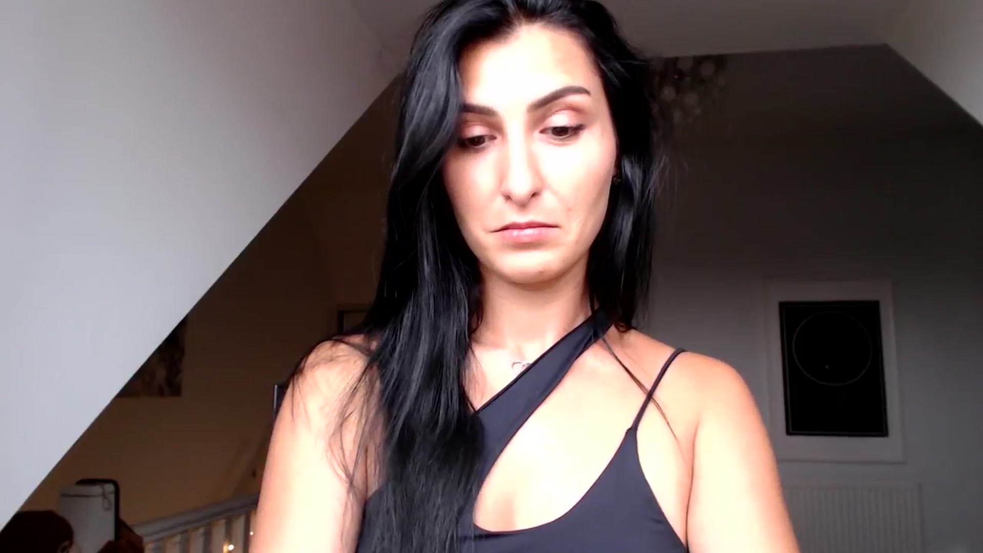 Gallery image thumbnail from Leyla2's myfreecams stream on, 09/05/2024, 12:38 image 12 of 20