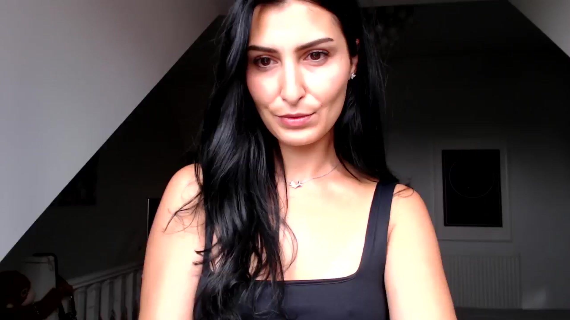 Gallery image thumbnail from Leyla2's myfreecams stream on, 09/06/2024, 10:07 image 1 of 20