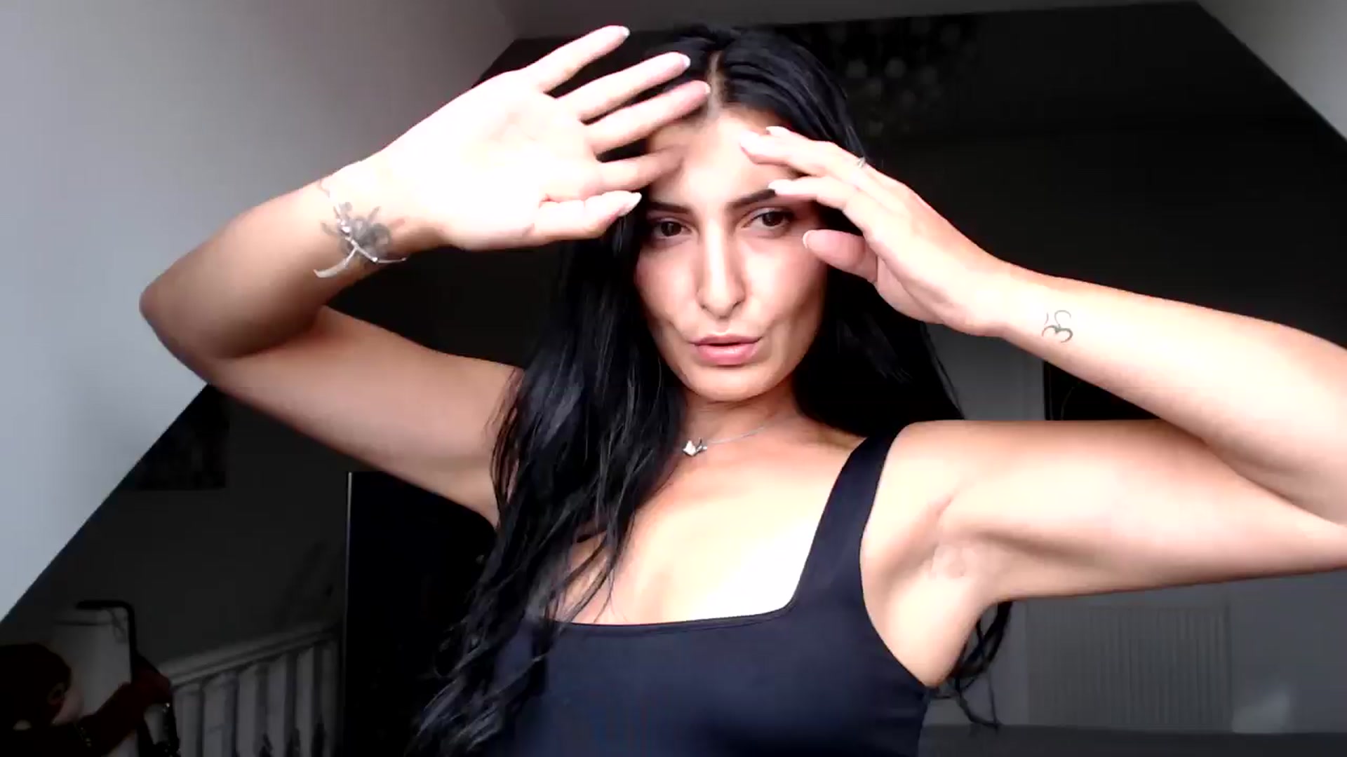 Gallery image thumbnail from Leyla2's myfreecams stream on, 09/06/2024, 10:07 image 3 of 20