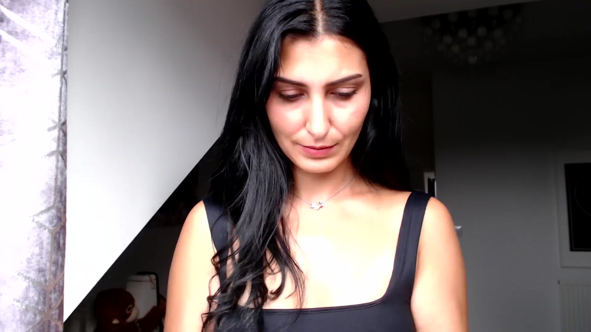 Gallery image thumbnail from Leyla2's myfreecams stream on, 09/06/2024, 10:07 image 9 of 20
