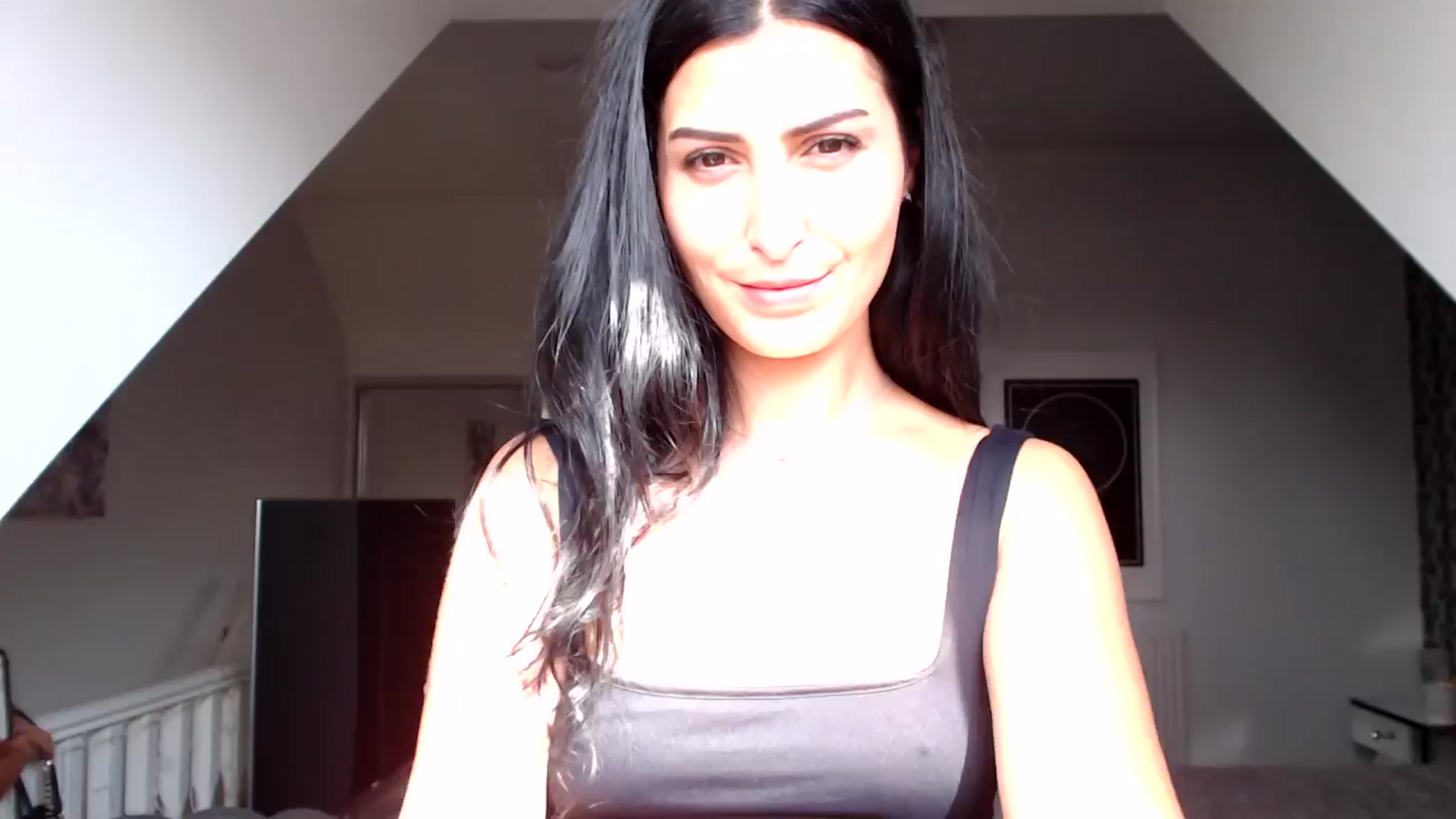 Gallery image thumbnail from Leyla2's myfreecams stream on, 09/06/2024, 10:35 image 15 of 20