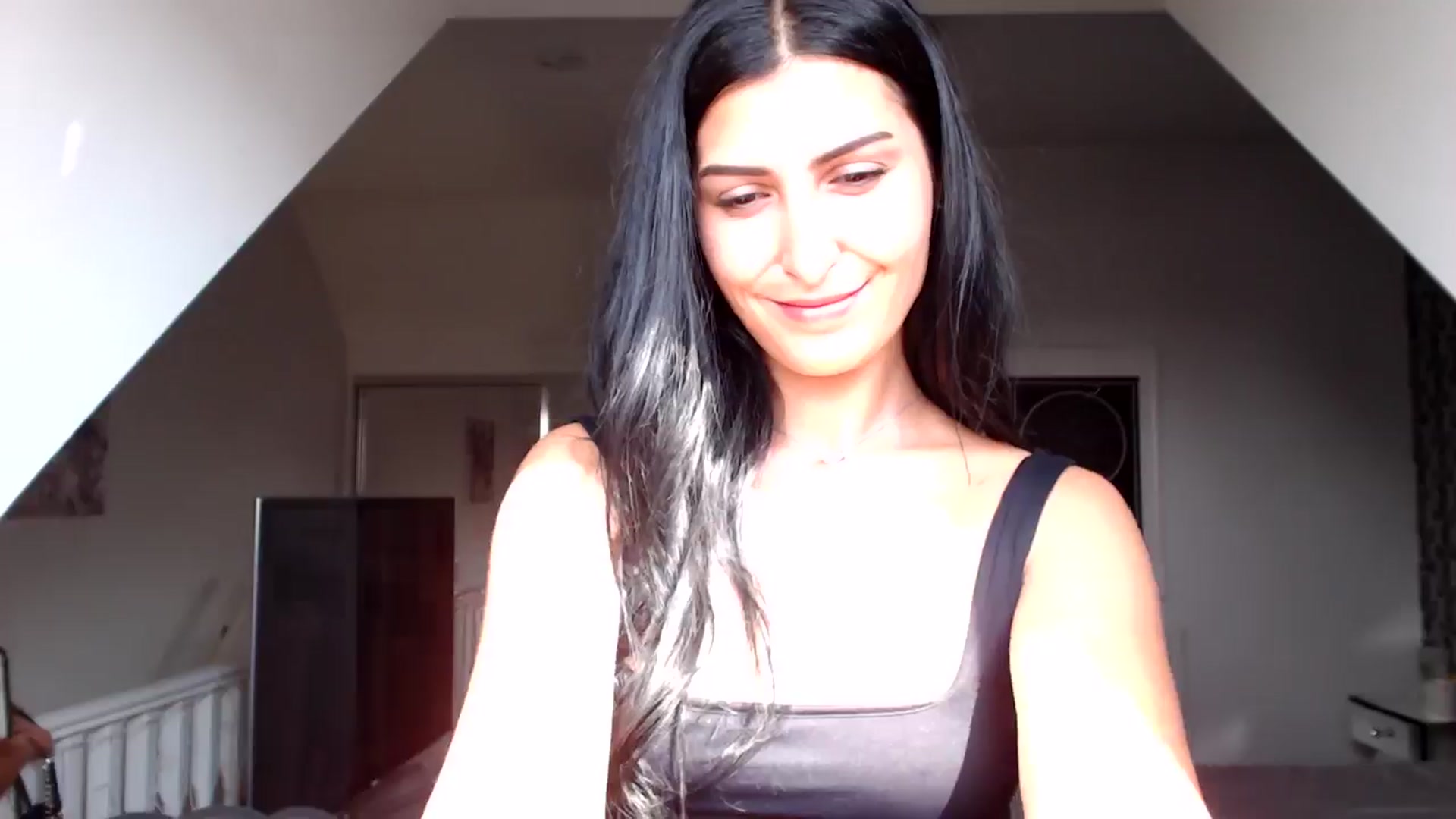Gallery image thumbnail from Leyla2's myfreecams stream on, 09/06/2024, 10:35 image 19 of 20