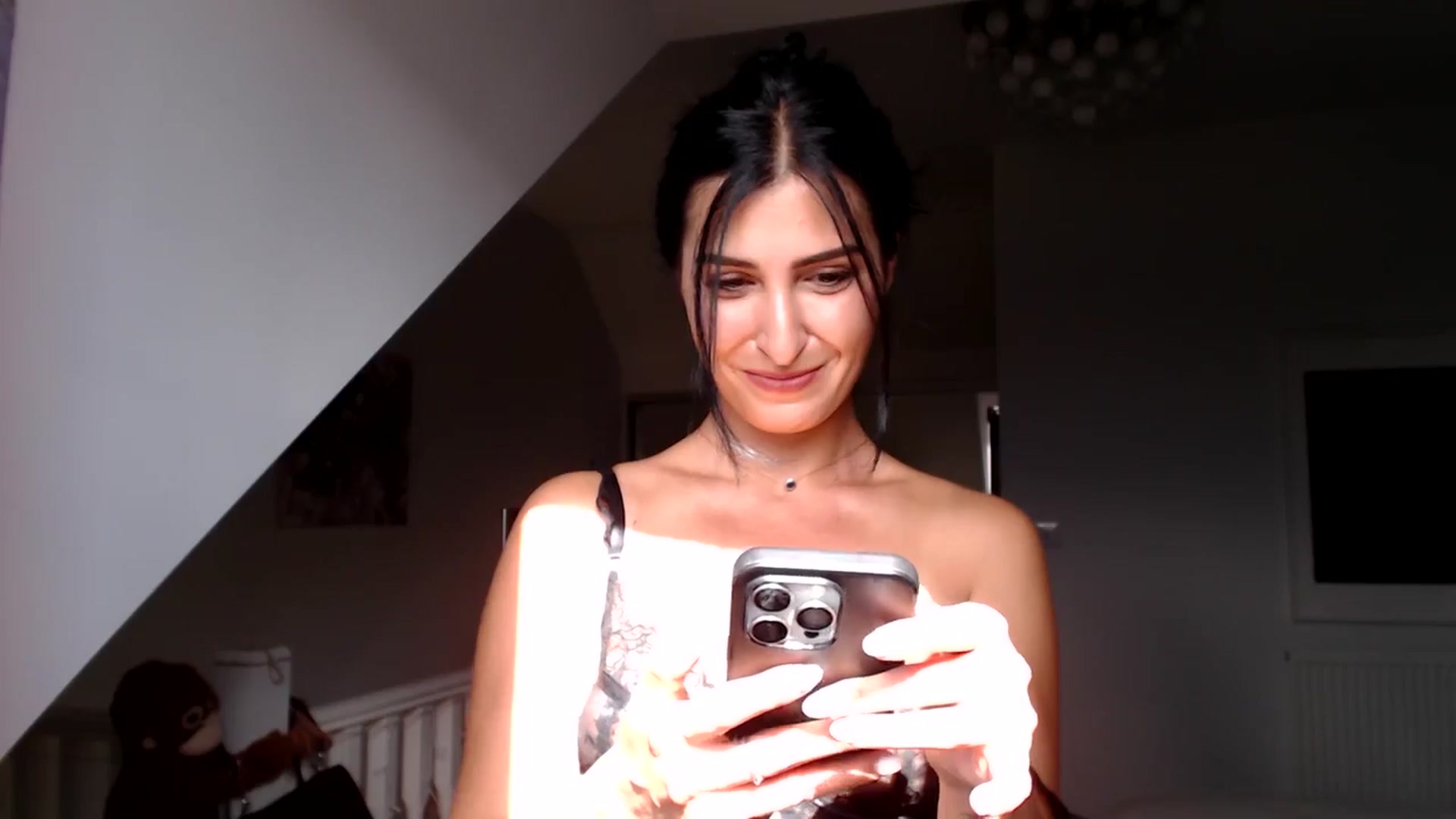 Gallery image thumbnail from Leyla2's myfreecams stream on, 09/11/2024, 11:25 image 11 of 20