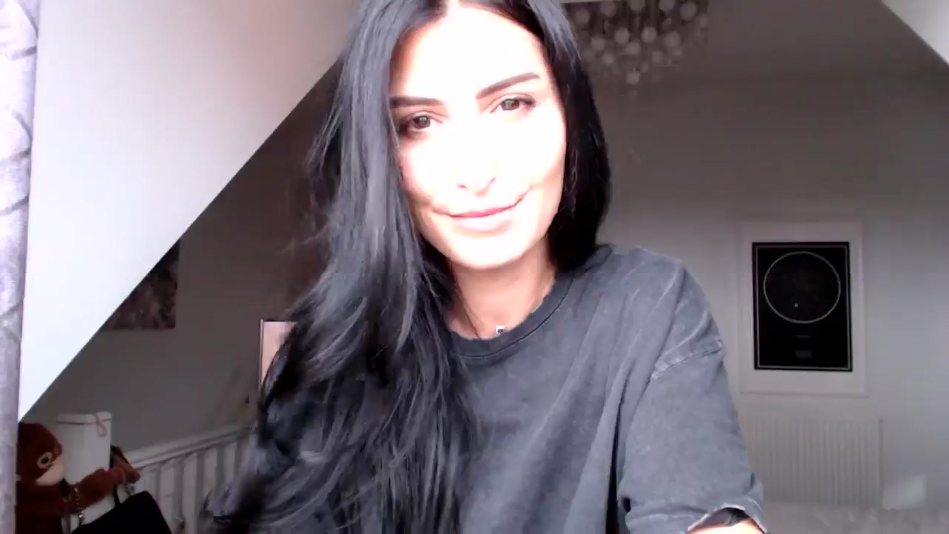 Gallery image thumbnail from Leyla2's myfreecams stream on, 09/11/2024, 15:14 image 15 of 20