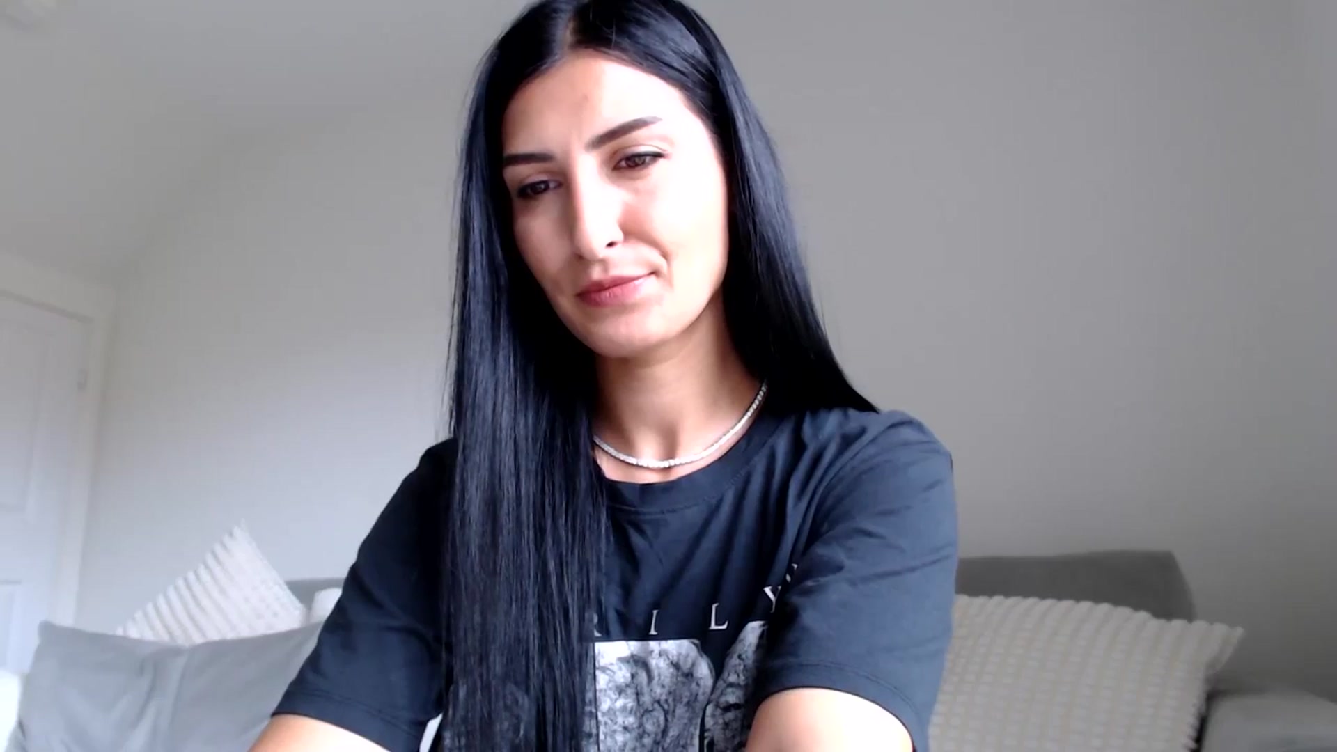 Gallery image thumbnail from Leyla2's myfreecams stream on, 09/12/2024, 10:19 image 18 of 20