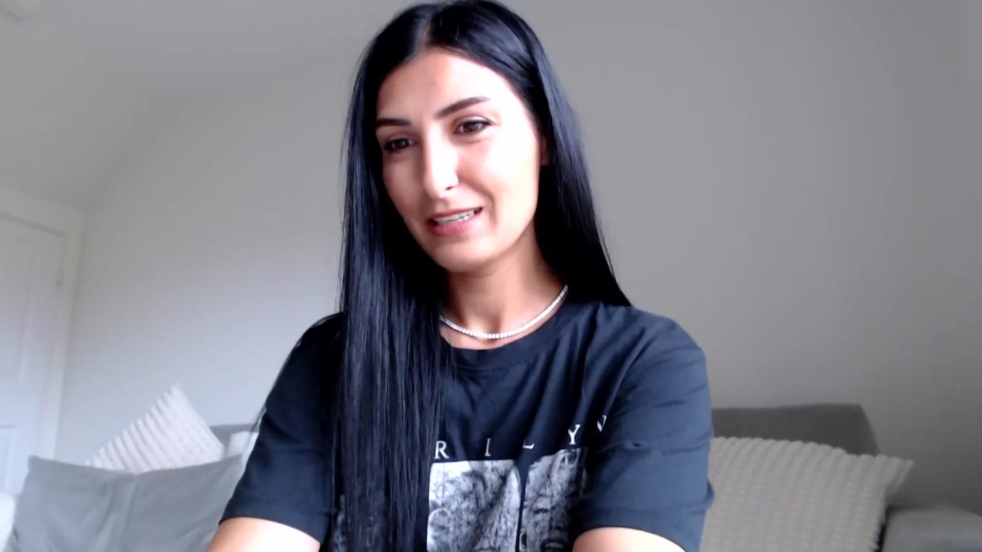 Gallery image thumbnail from Leyla2's myfreecams stream on, 09/12/2024, 10:19 image 14 of 20