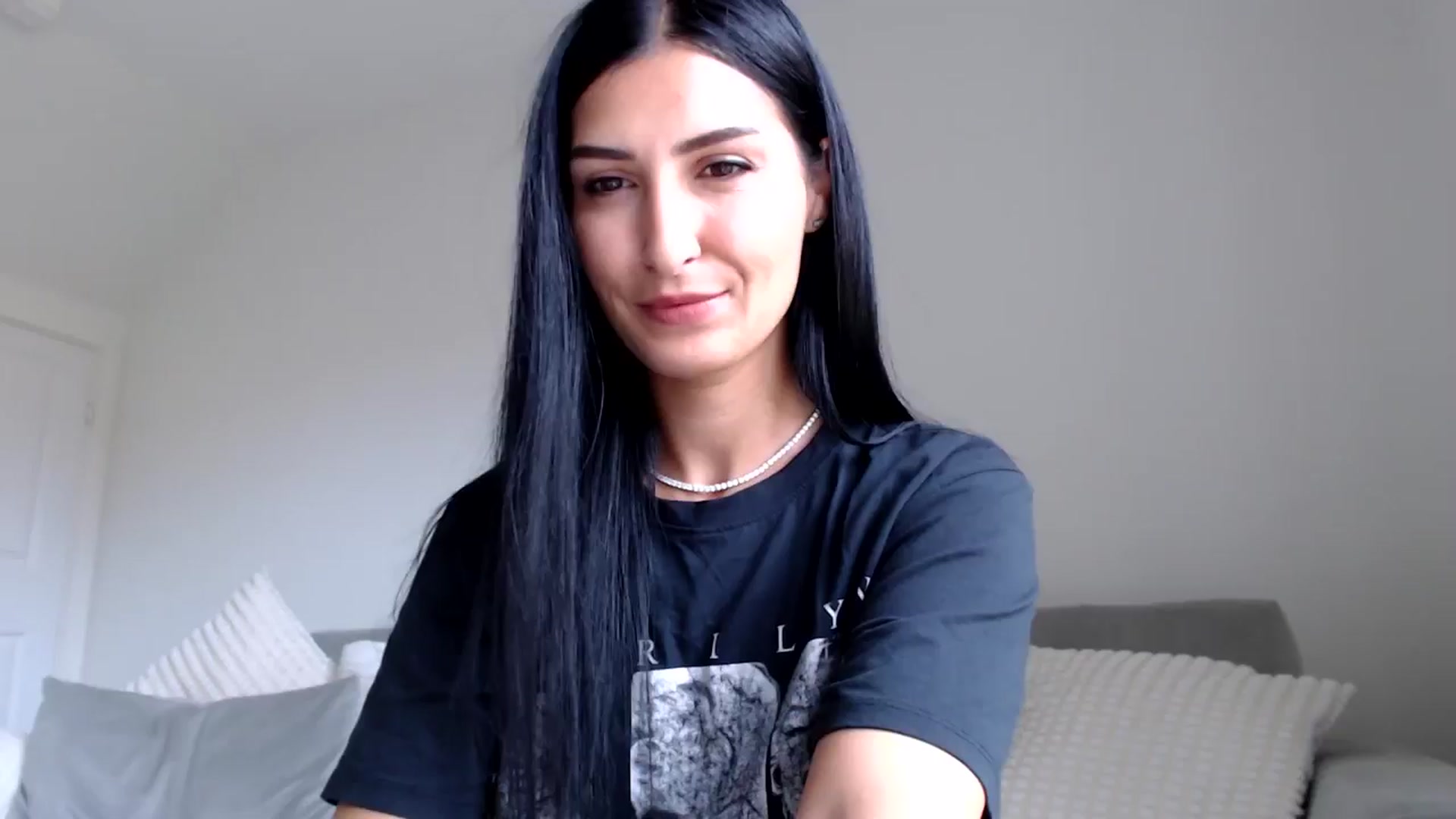 Gallery image thumbnail from Leyla2's myfreecams stream on, 09/12/2024, 10:19 image 1 of 20