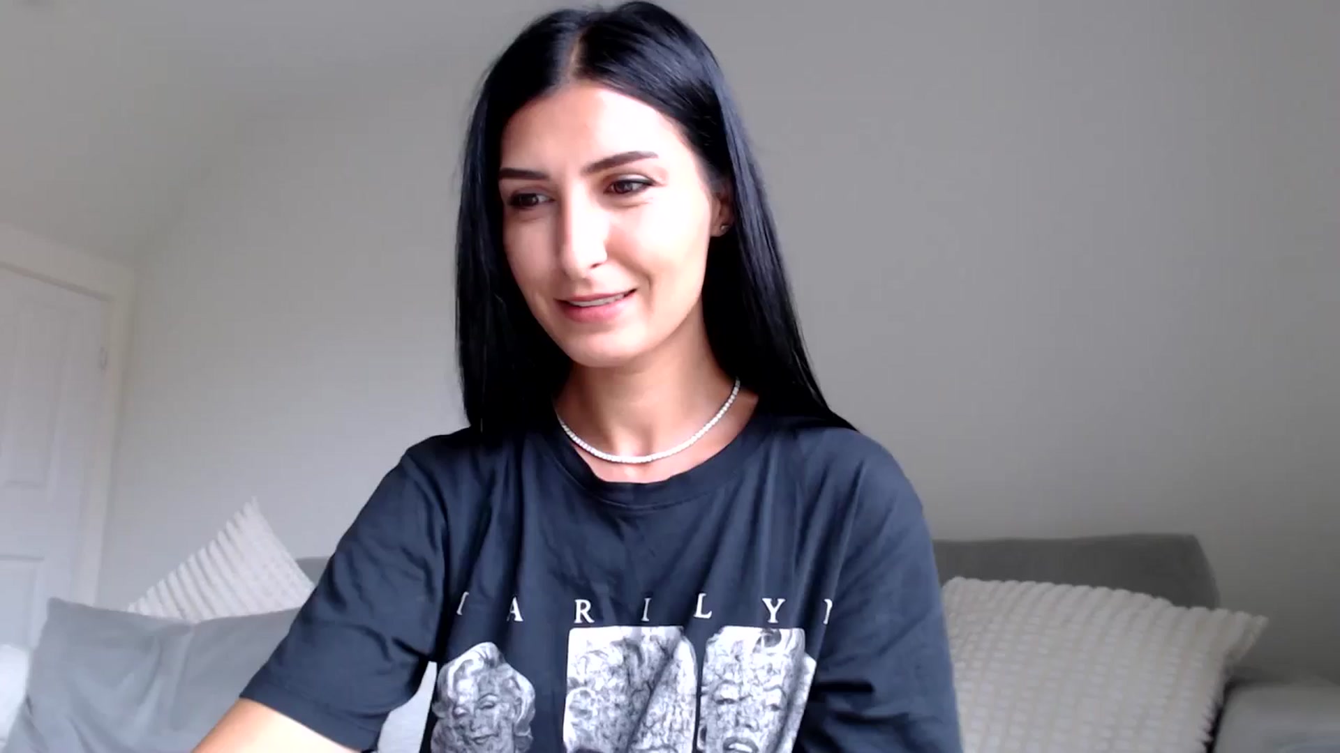 Gallery image thumbnail from Leyla2's myfreecams stream on, 09/12/2024, 11:05 image 5 of 20