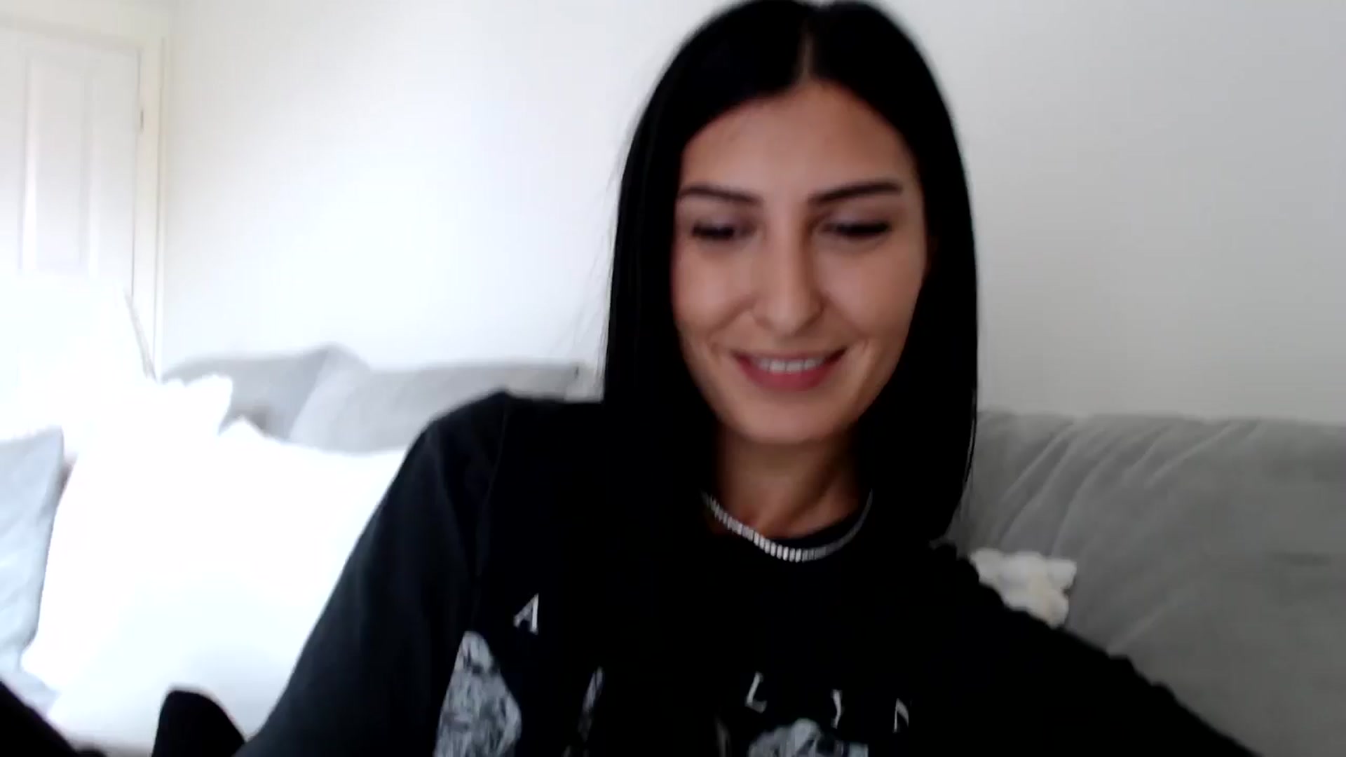 Gallery image thumbnail from Leyla2's myfreecams stream on, 09/12/2024, 11:05 image 19 of 20
