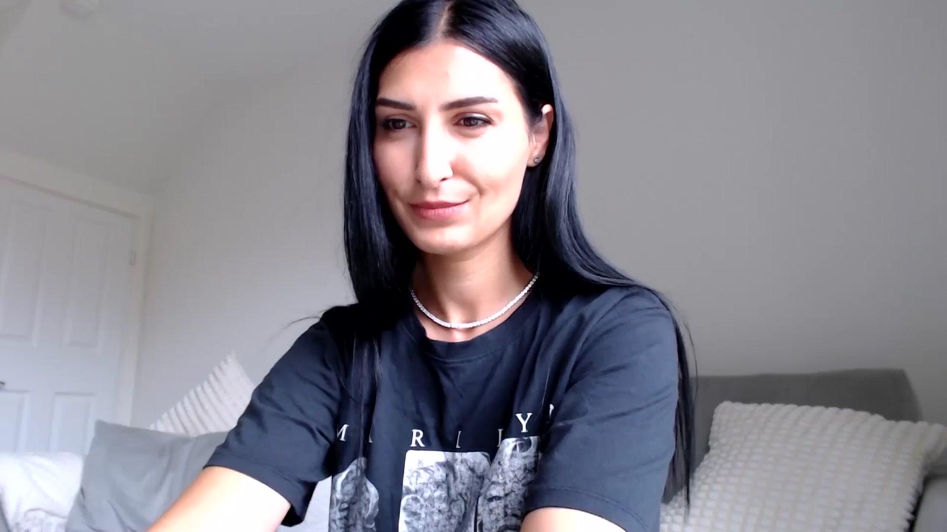 Gallery image thumbnail from Leyla2's myfreecams stream on, 09/12/2024, 11:05 image 2 of 20