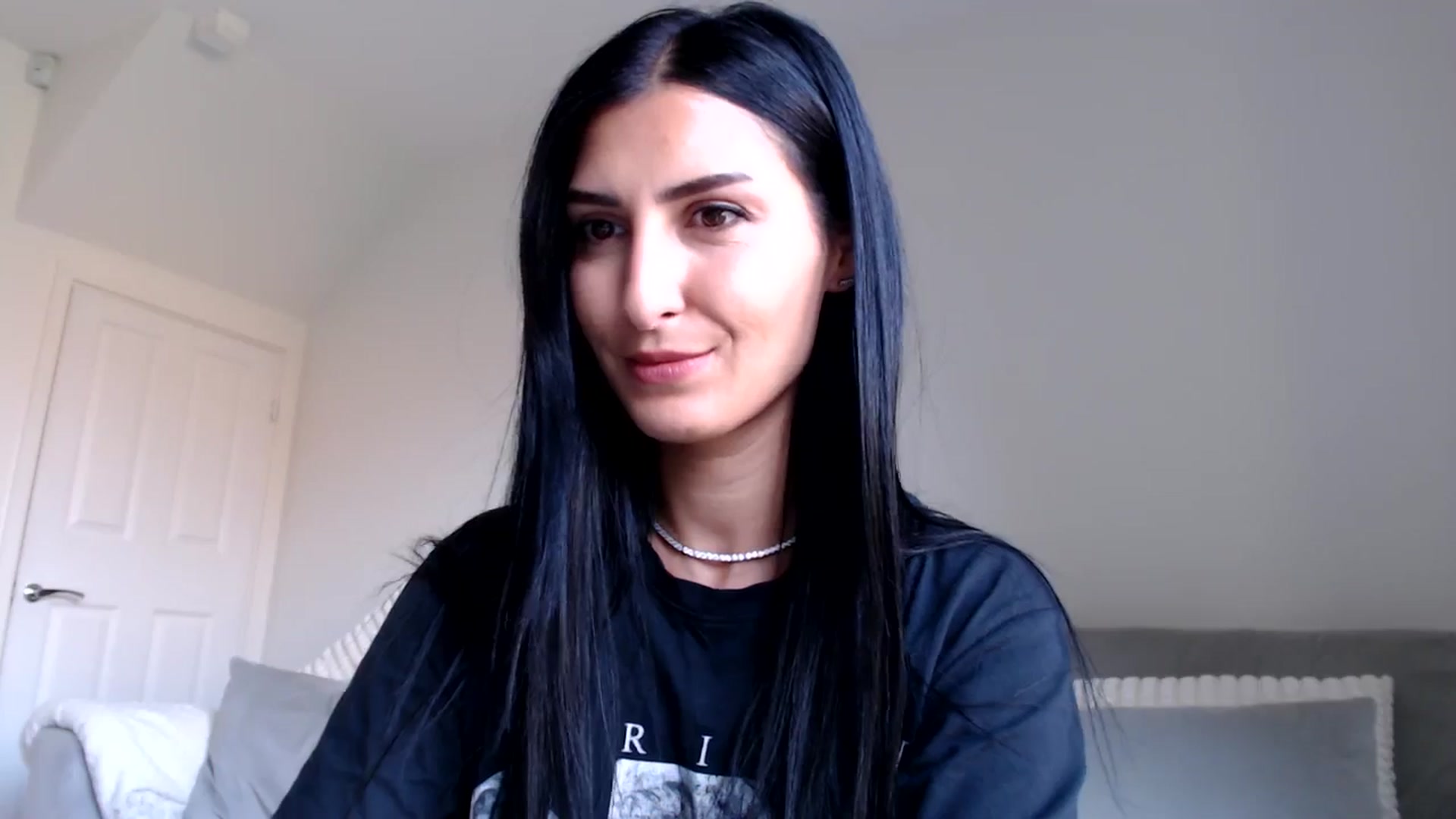 Gallery image thumbnail from Leyla2's myfreecams stream on, 09/12/2024, 12:13 image 17 of 20