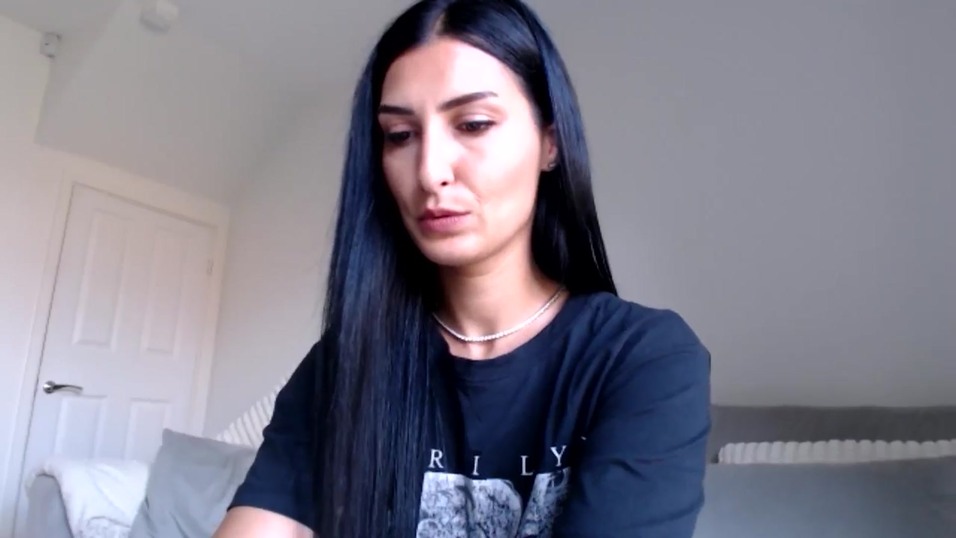 Gallery image thumbnail from Leyla2's myfreecams stream on, 09/12/2024, 13:09 image 4 of 20
