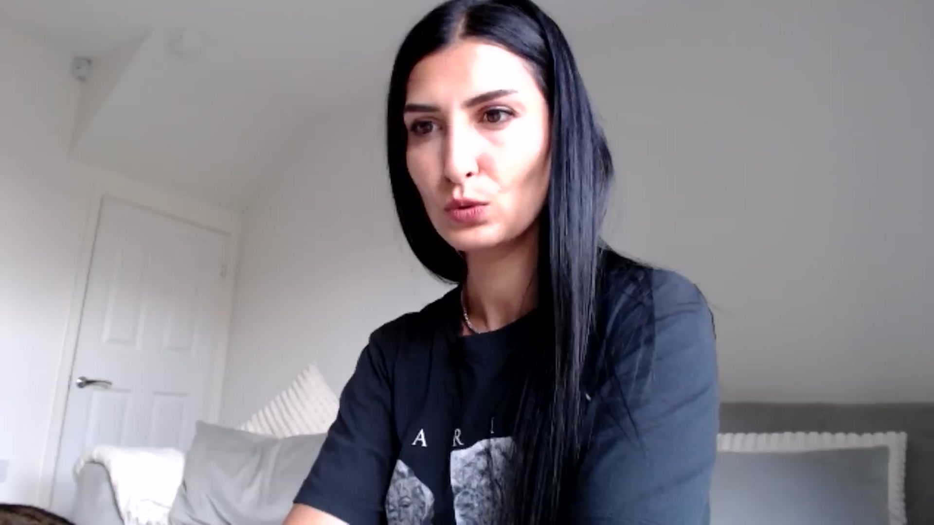 Gallery image thumbnail from Leyla2's myfreecams stream on, 09/12/2024, 13:09 image 16 of 20