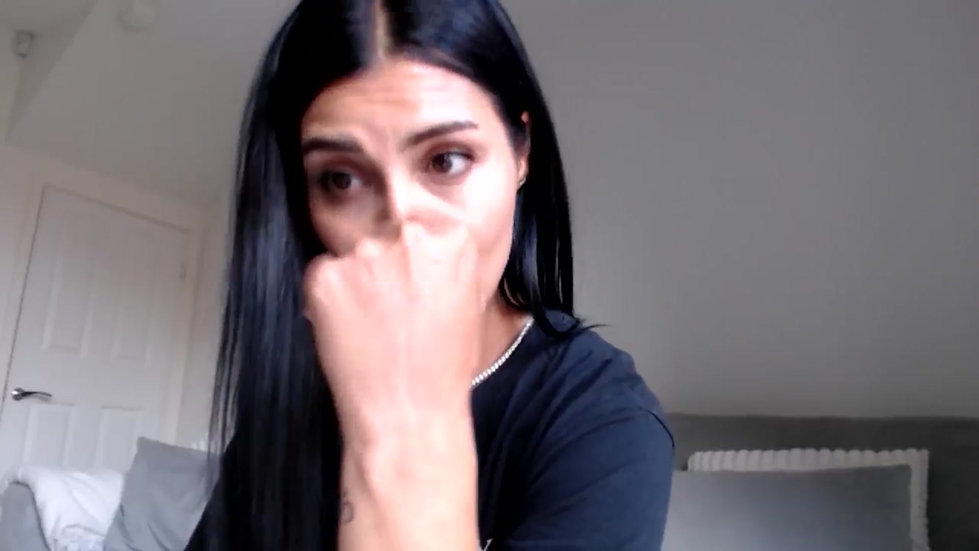 Gallery image thumbnail from Leyla2's myfreecams stream on, 09/12/2024, 13:09 image 8 of 20