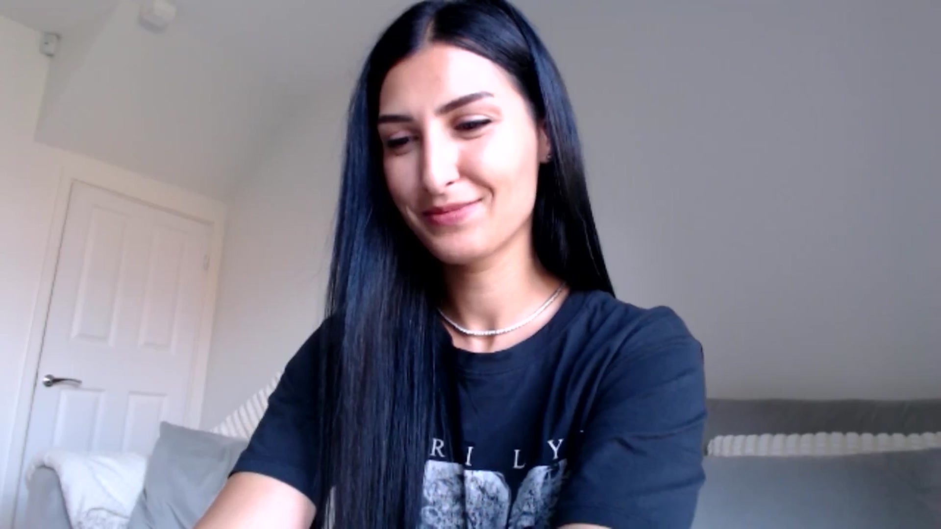 Gallery image thumbnail from Leyla2's myfreecams stream on, 09/12/2024, 13:09 image 5 of 20