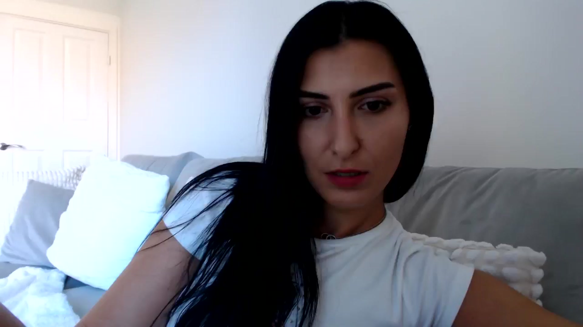 Gallery image thumbnail from Leyla2's myfreecams stream on, 09/16/2024, 11:49 image 16 of 20