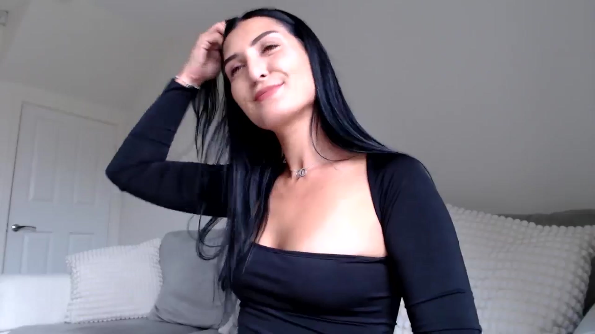 Gallery image thumbnail from Leyla2's myfreecams stream on, 09/19/2024, 12:31 image 12 of 20