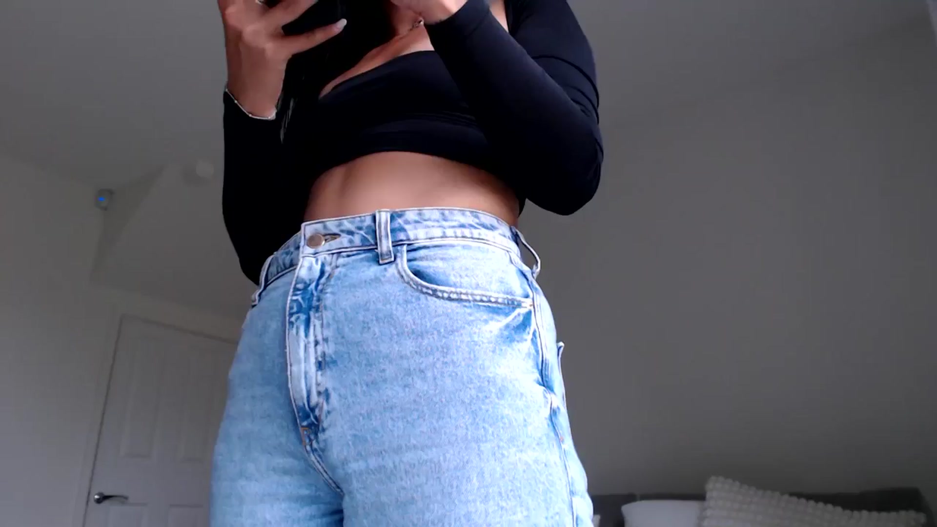 Gallery image thumbnail from Leyla2's myfreecams stream on, 09/19/2024, 12:31 image 19 of 20